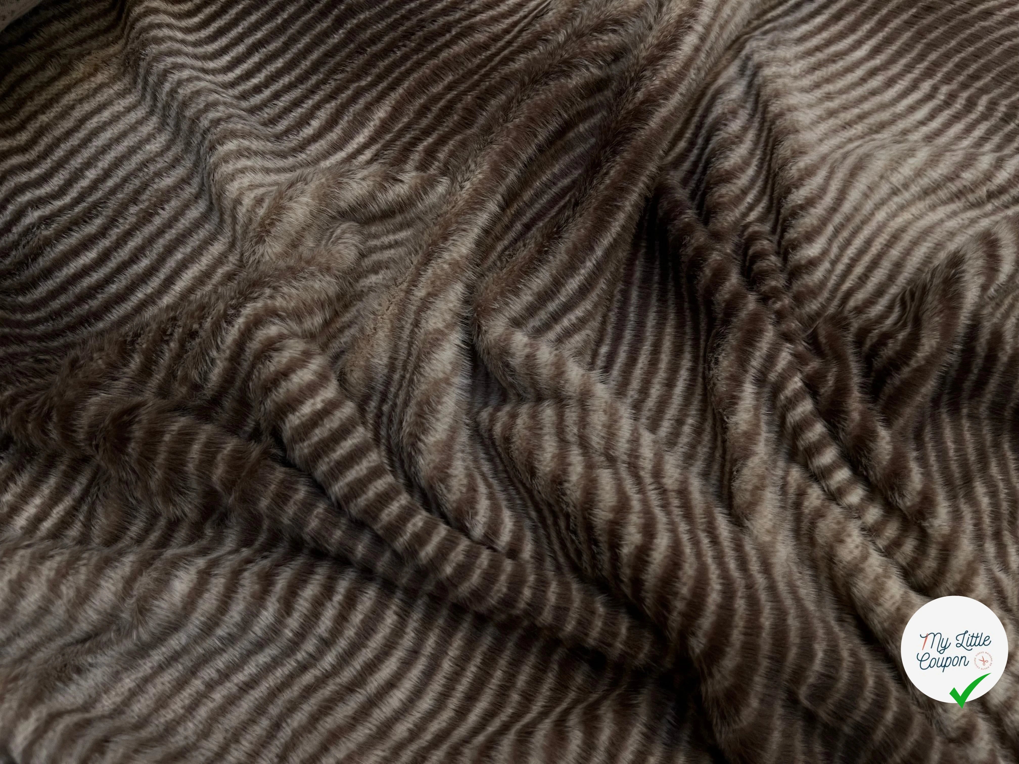 FAUSSE FOURRURE RAYURE MARRON BEIGE - My Little Coupon