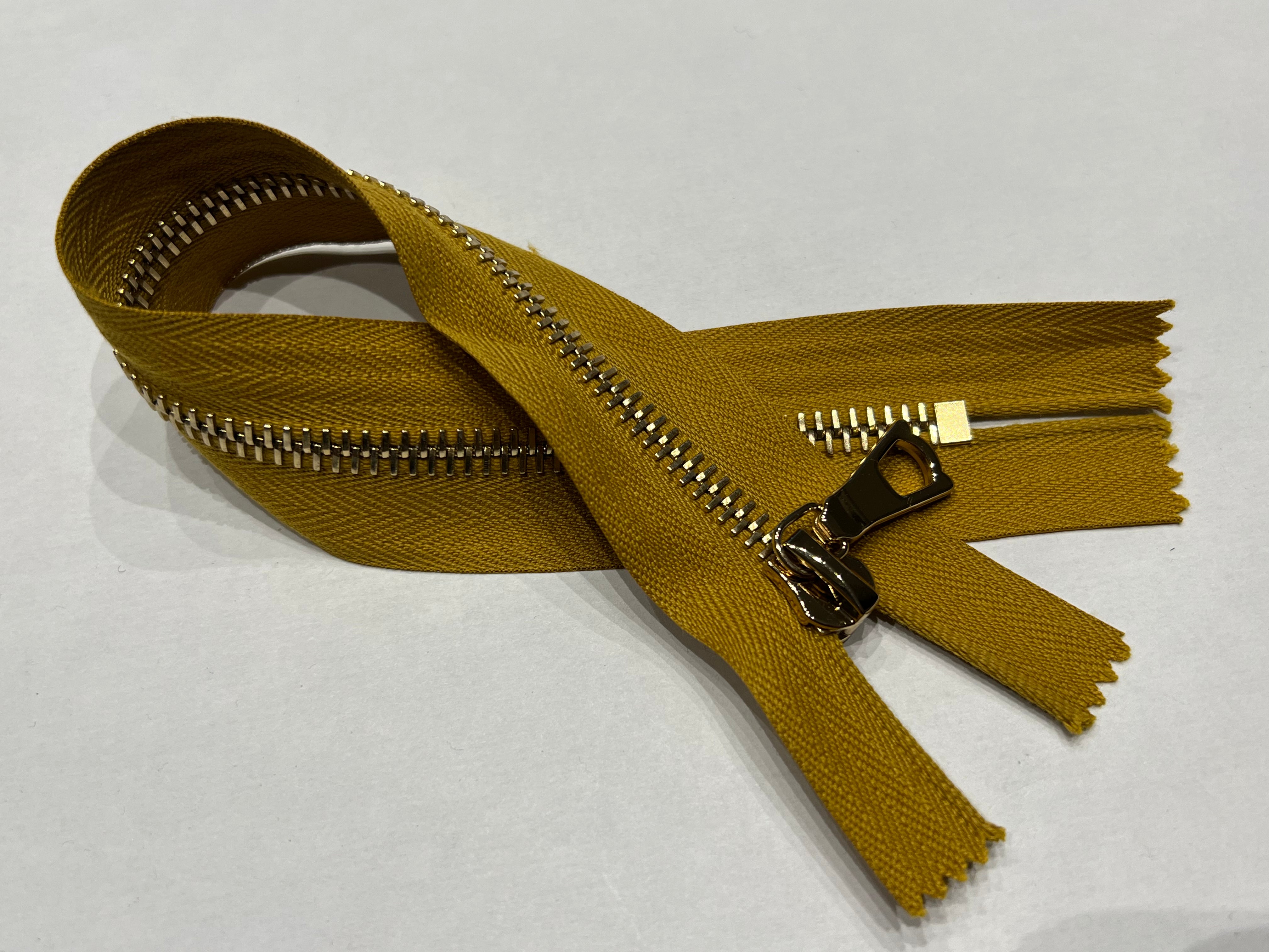 FERMETURE NON SÉPARABLE JAUNE OCRE 25cm - My Little Coupon