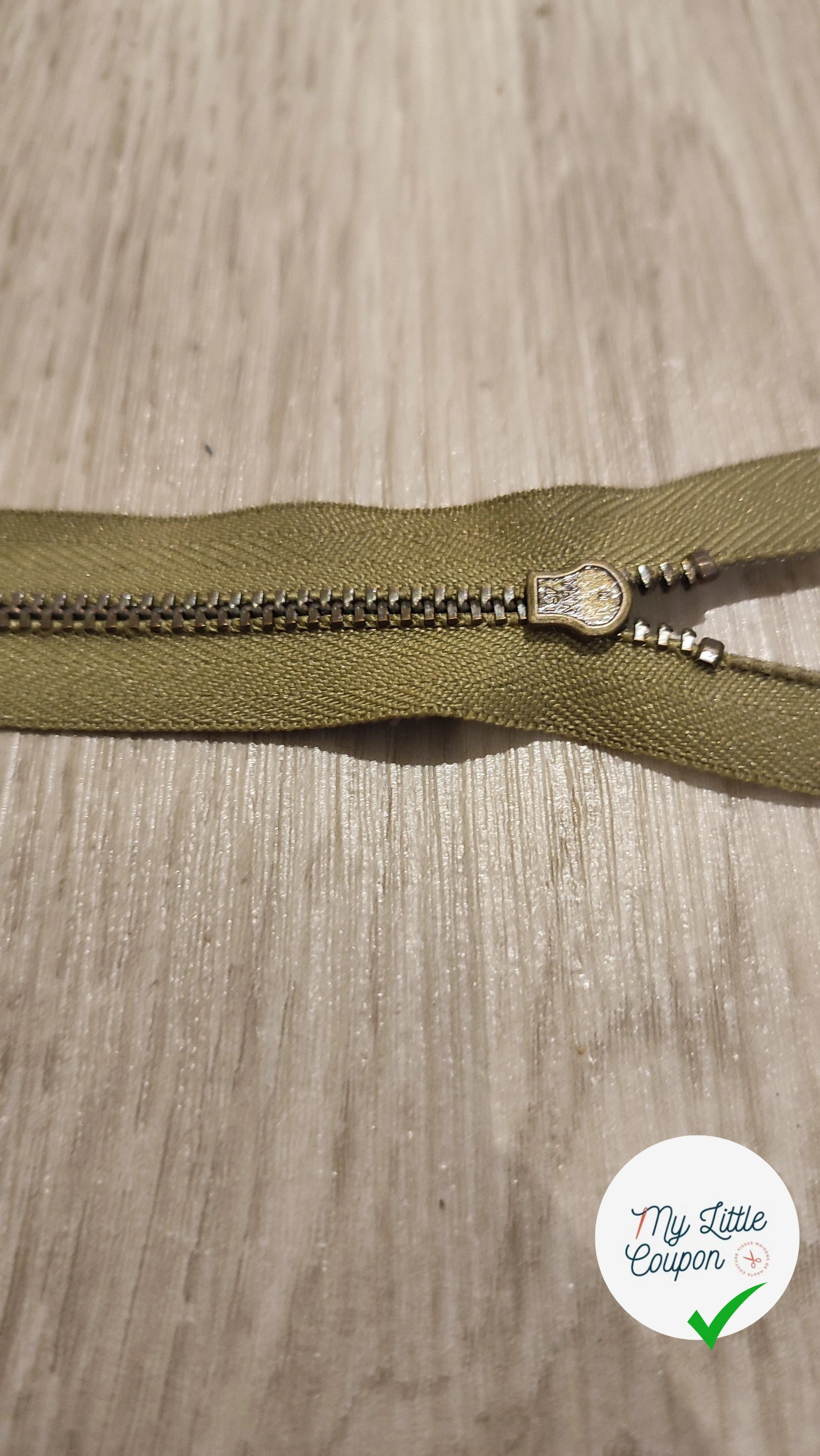 FERMETURE RIRI METAL NON SÉPARABLE 10CM VERT KAKI - My Little Coupon