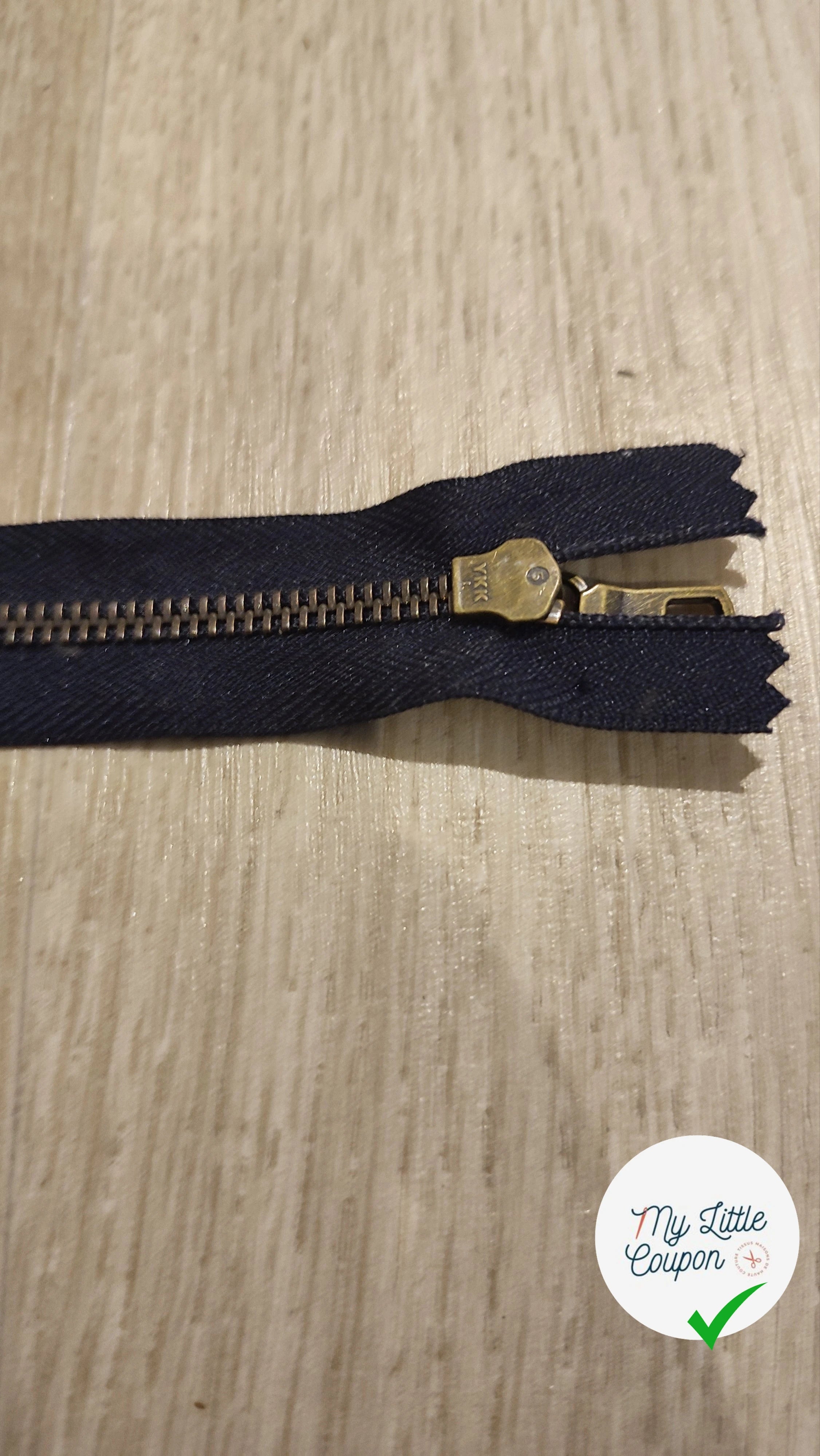 FERMETURE RIRI MÉTAL NON SÉPARABLE 13CM BLEU FONCÉ - My Little Coupon