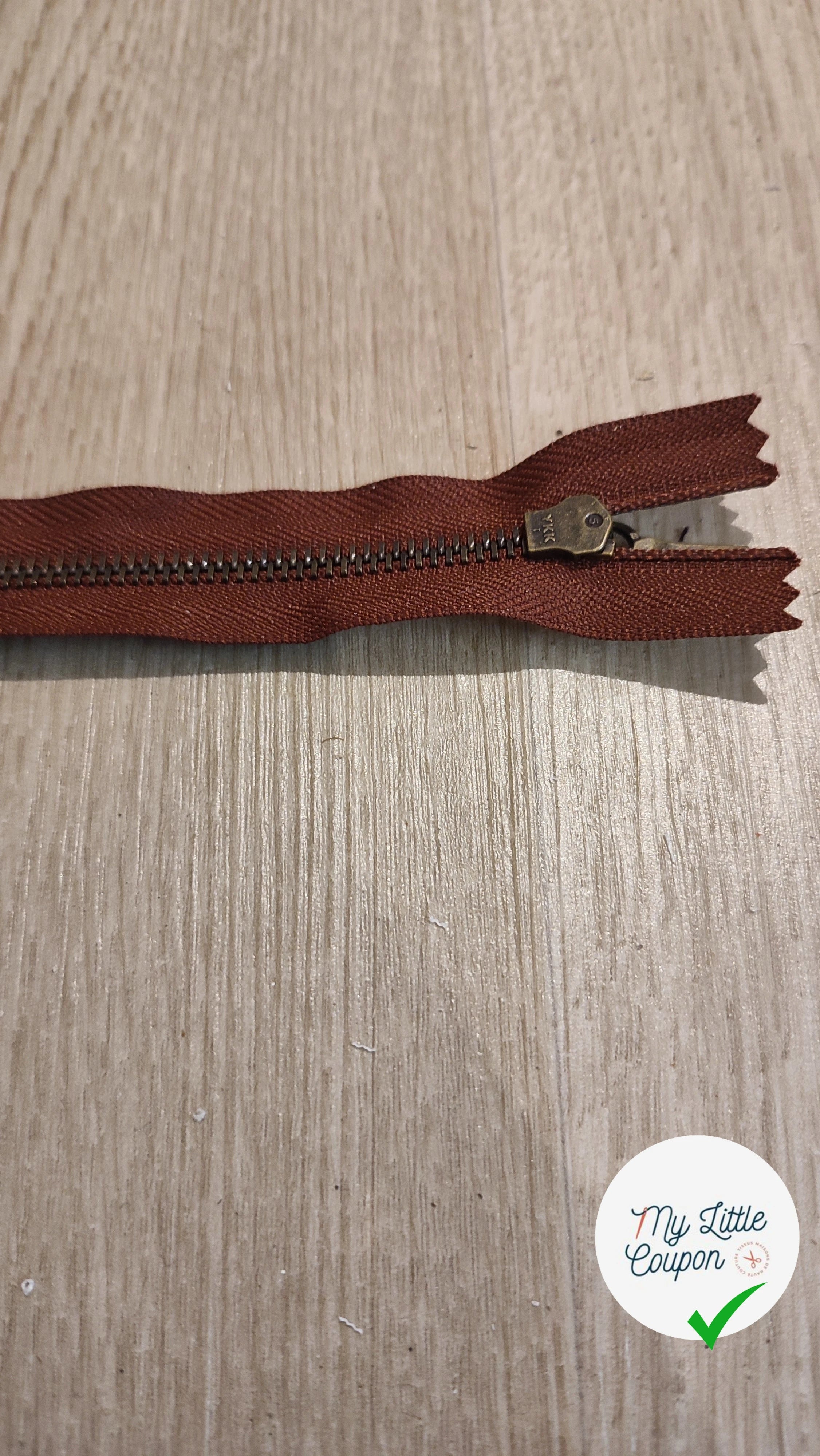 FERMETURE RIRI METAL NON SÉPARABLE 18CM MARRON NOISETTE FONCÉ - My Little Coupon