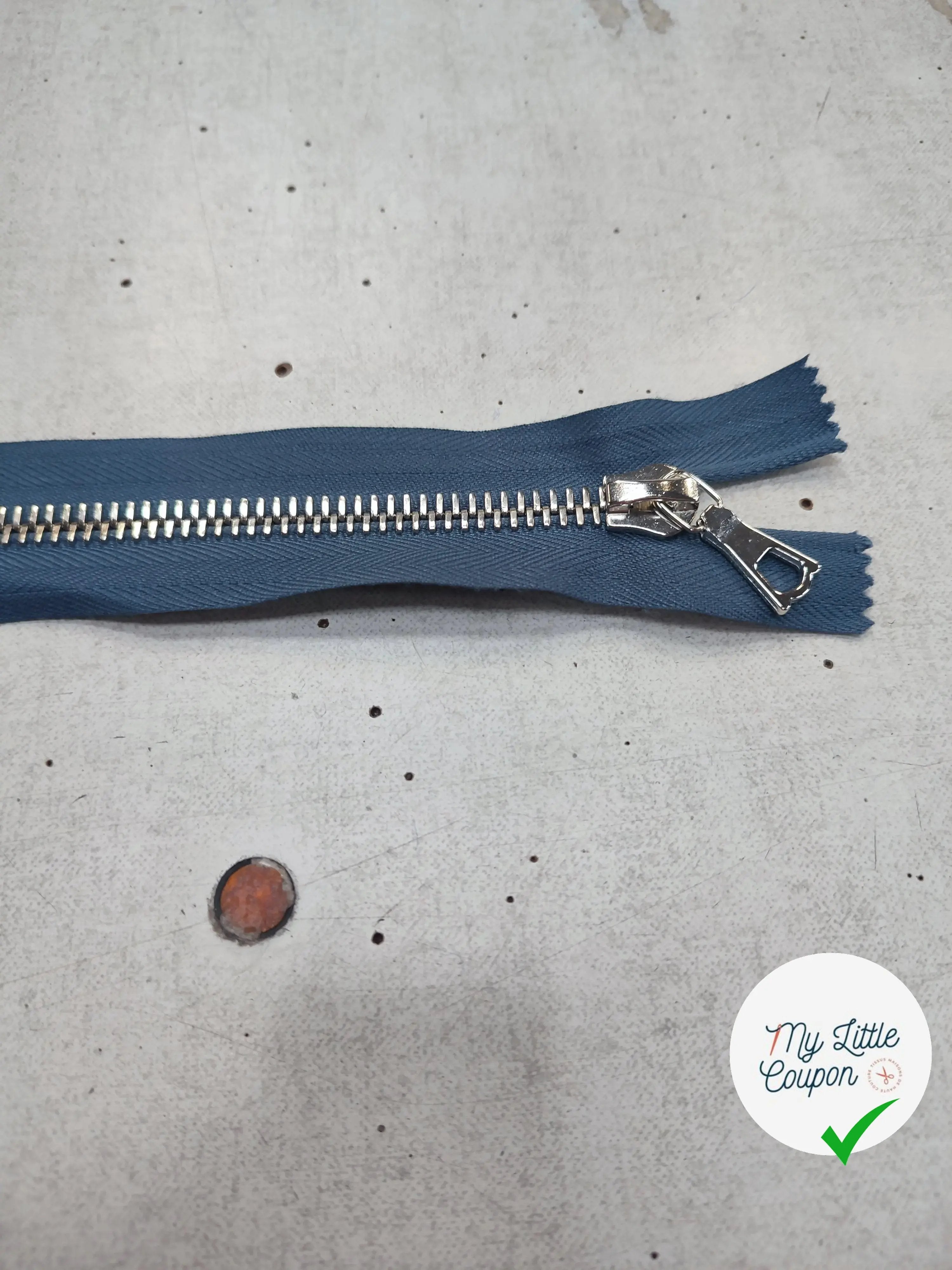 FERMETURE RIRI METAL SÉPARABLE 60CM BLEU E M8 - My Little Coupon