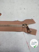 FERMETURE RIRI METAL NON SÉPARABLE 20CM MARRON CAFÉ CLAIR - My Little Coupon