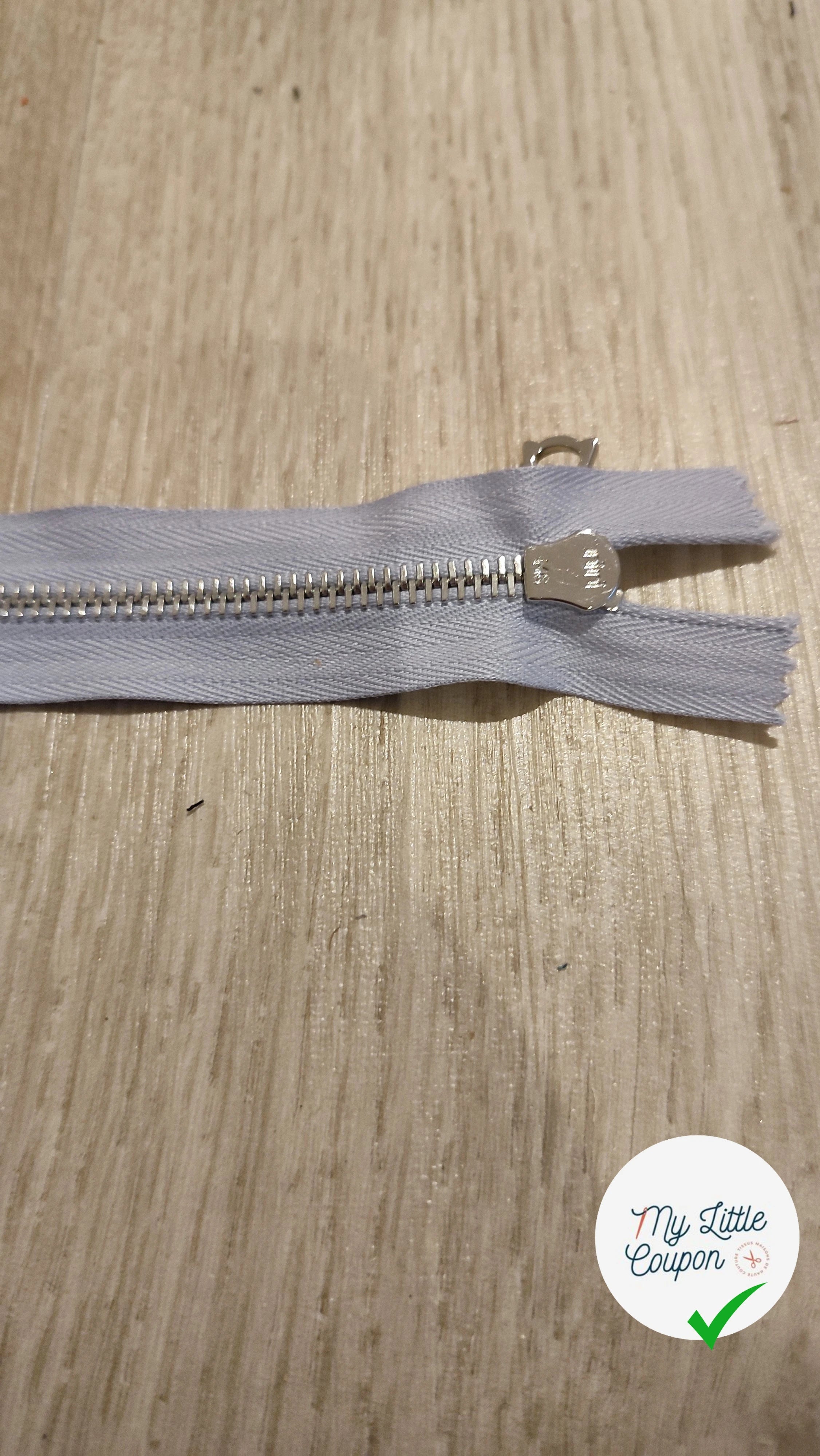 FERMETURE RIRI METAL NON SÉPARABLE 20CM MAUVE PÂLE M6 - My Little Coupon