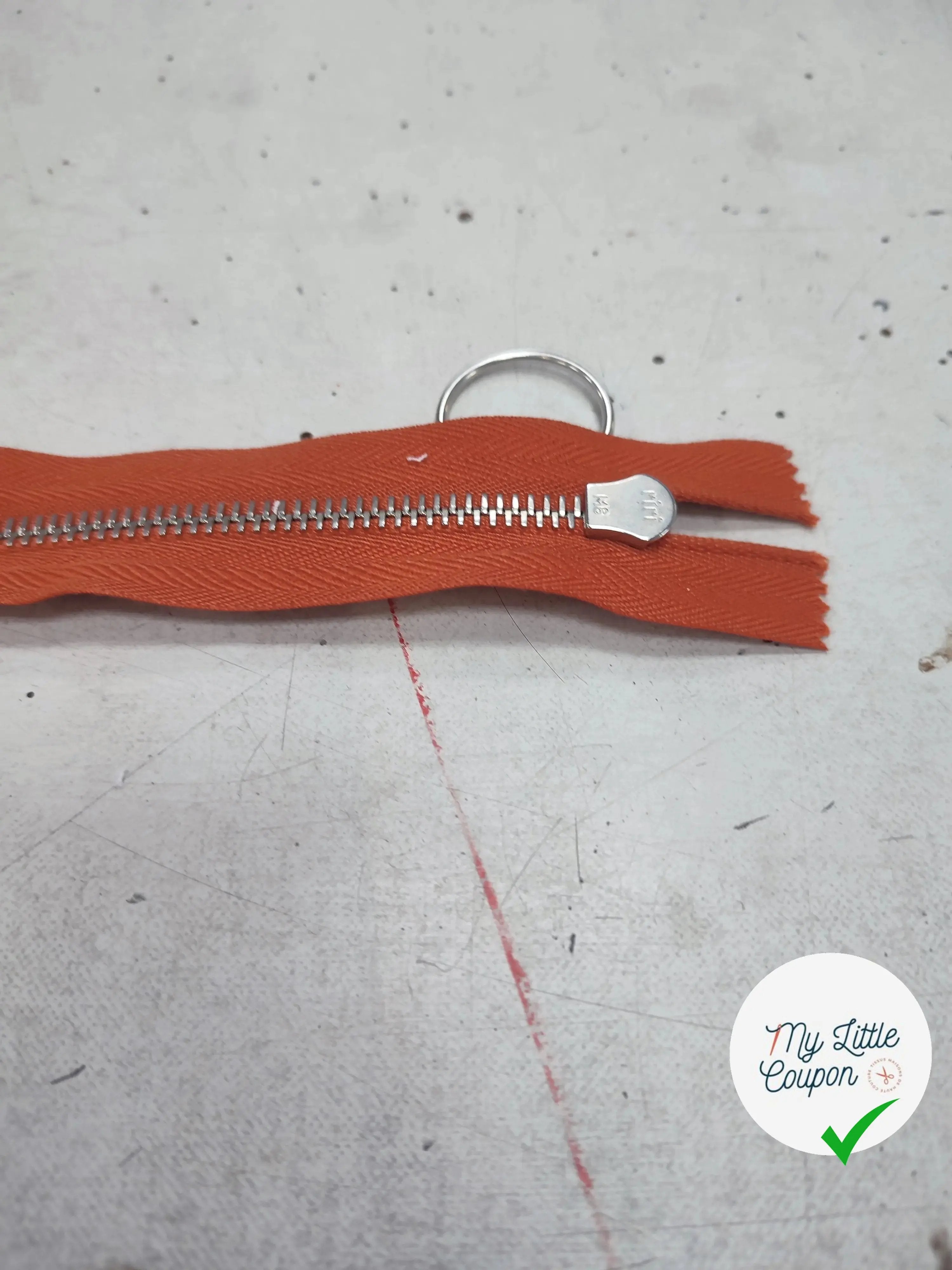 FERMETURE RIRI METAL NON SÉPARABLE 25CM ORANGE CITROUILLE M6 - My Little Coupon