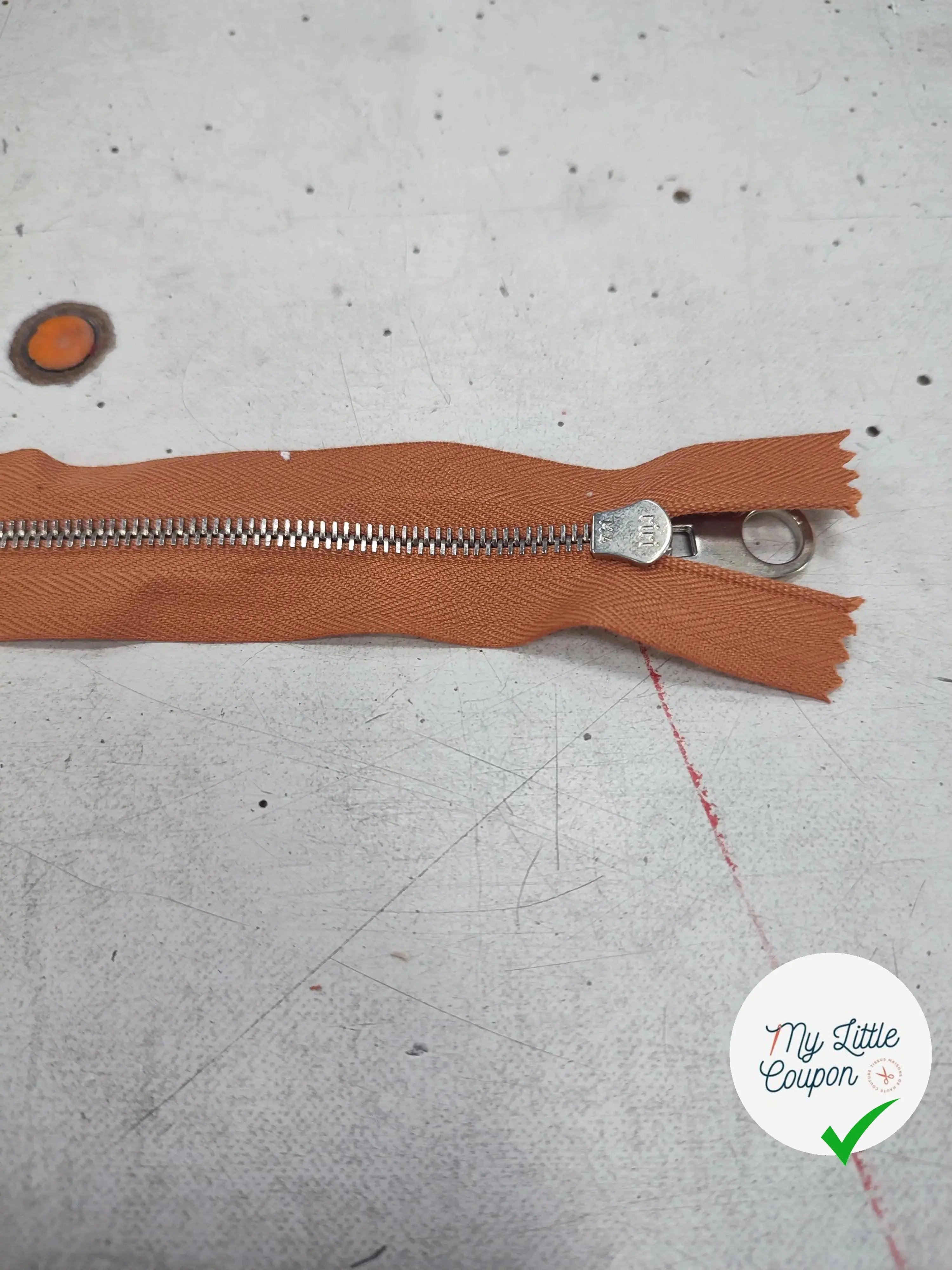 FERMETURE RIRI METAL NON SÉPARABLE 20CM MARRON ORANGE - My Little Coupon