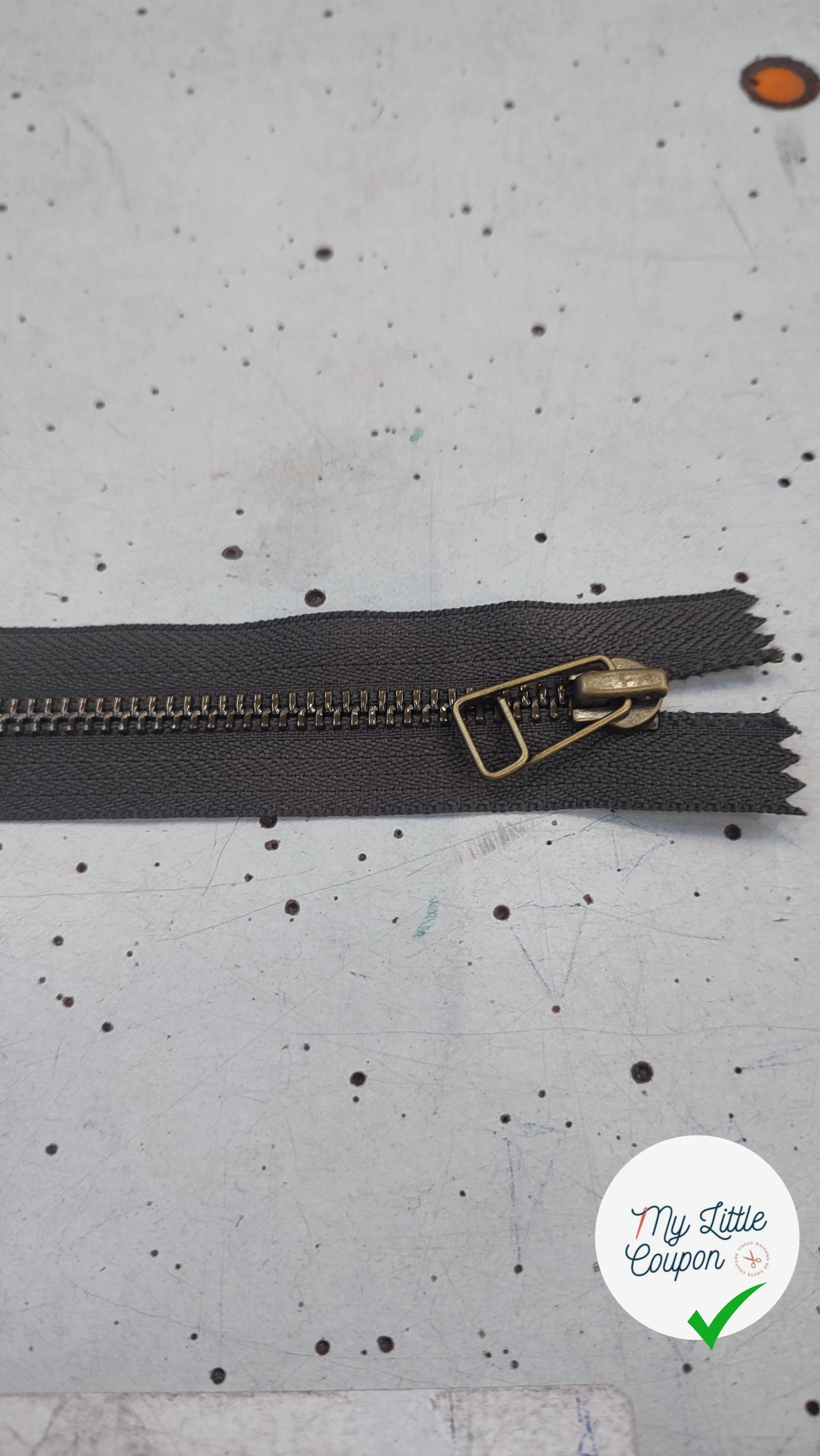 FERMETURE RIRI METAL NON SÉPARABLE 25CM VERT - My Little Coupon