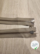 FERMETURE RIRI METAL NON SÉPARABLE 70CM VERT KAKI CLAIR - My Little Coupon