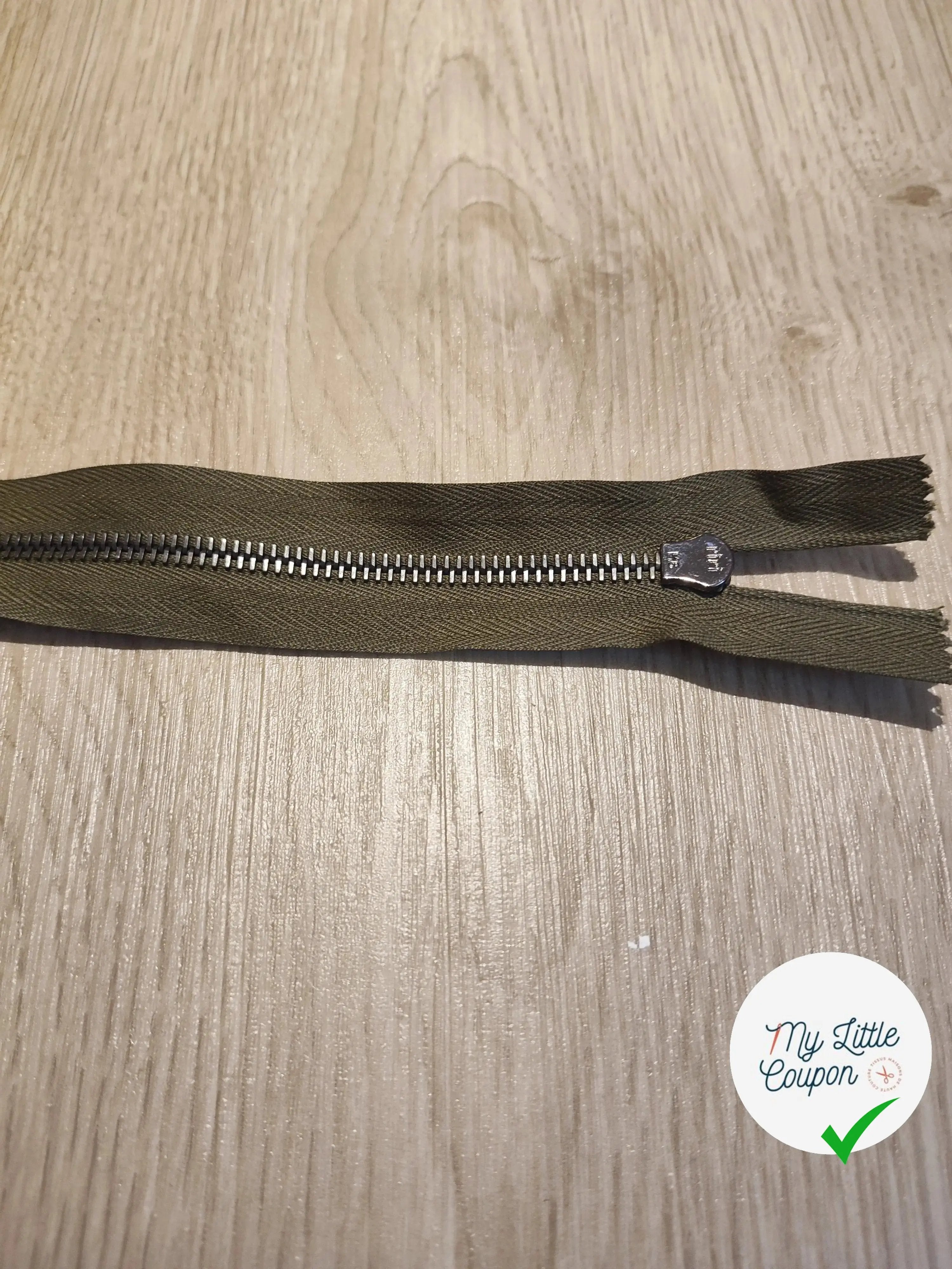 FERMETURE RIRI METAL SEPARABLE 65CM KAKI M6 - My Little Coupon