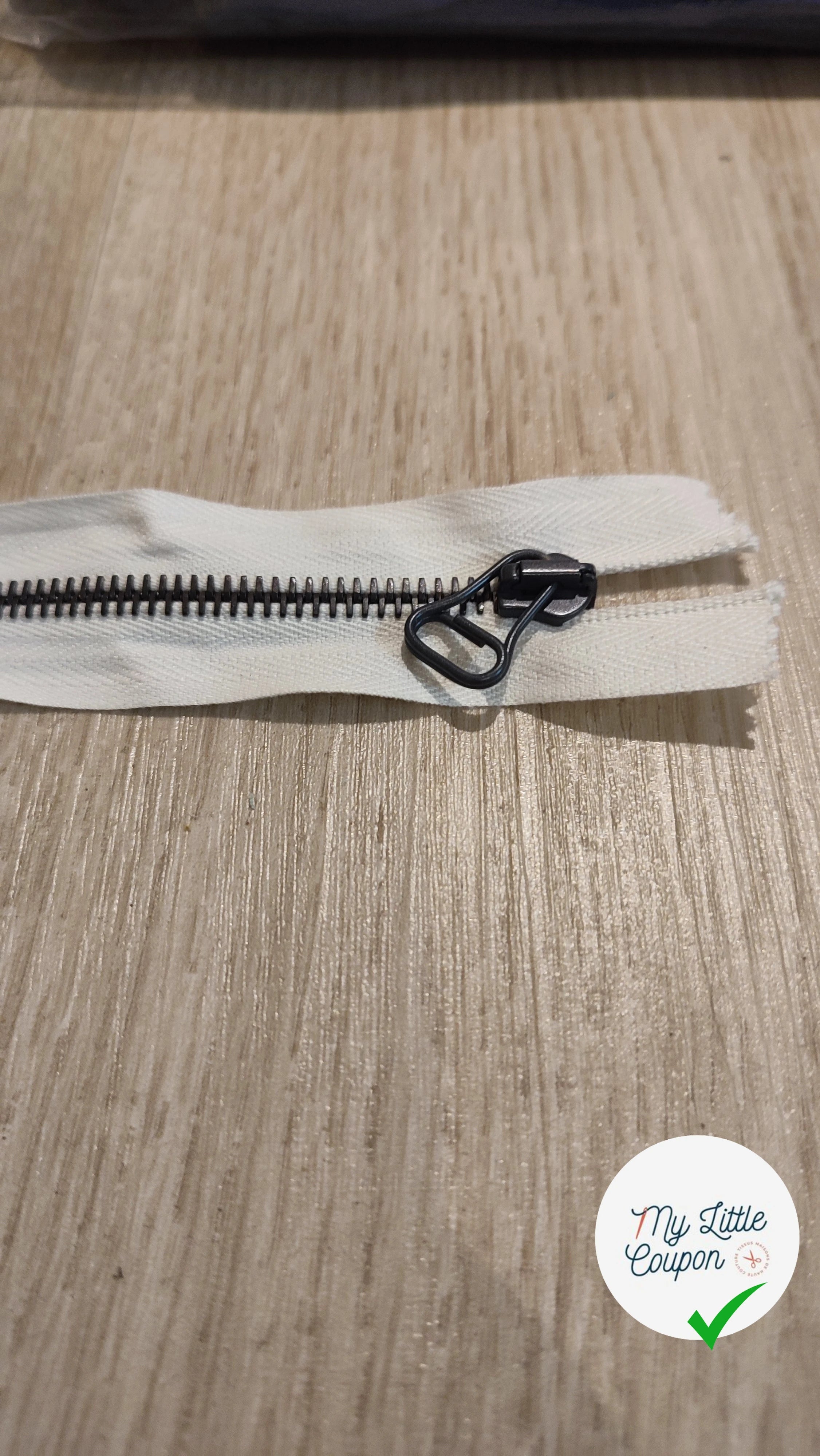 FERMETURE RIRI MÉTAL SÉPARABLE 50CM BLANC M6 - My Little Coupon