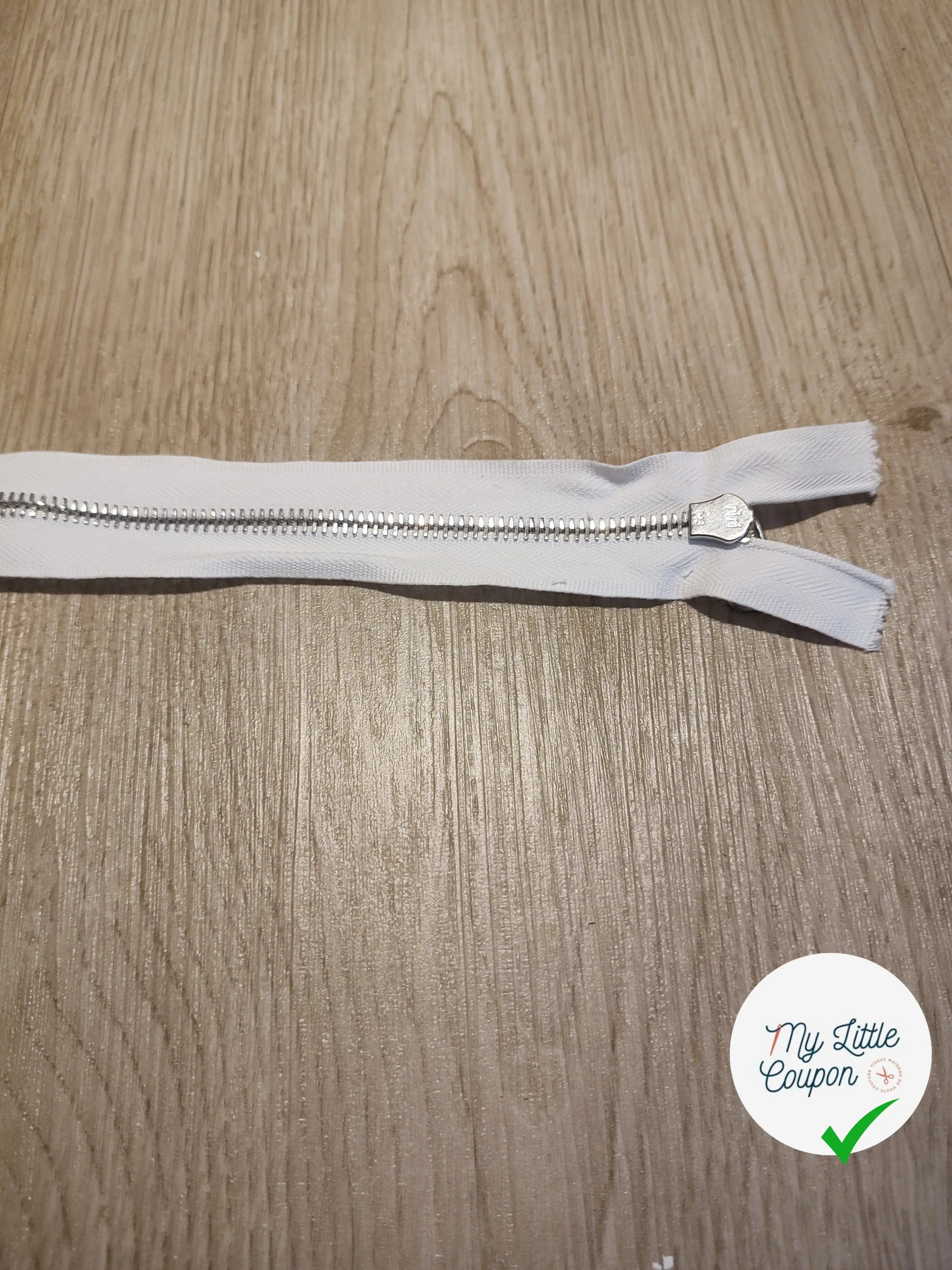 FERMETURE RIRI METAL SEPARABLE 54CM BLANC M6 - My Little Coupon