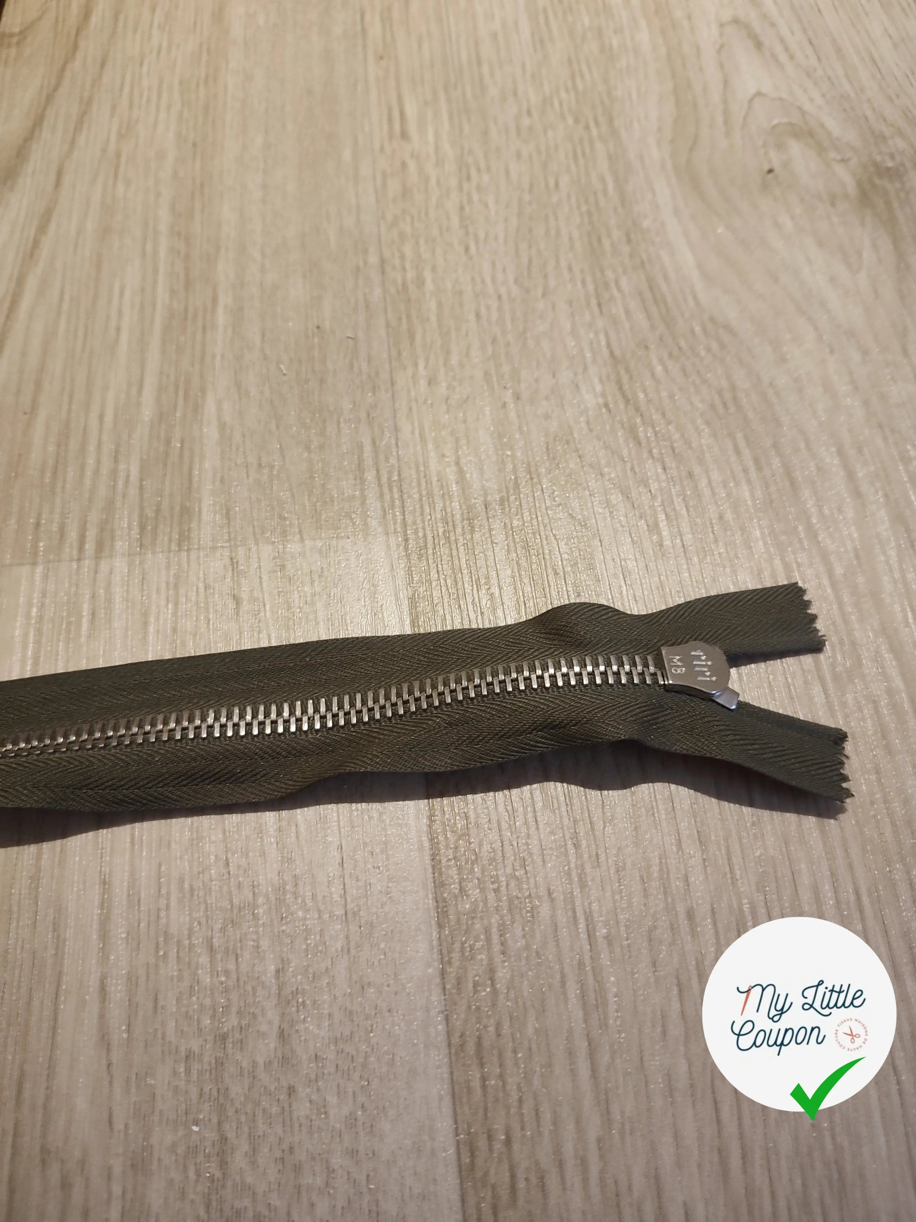FERMETURE RIRI METAL SEPARABLE 60CM KAKI M8 - My Little Coupon