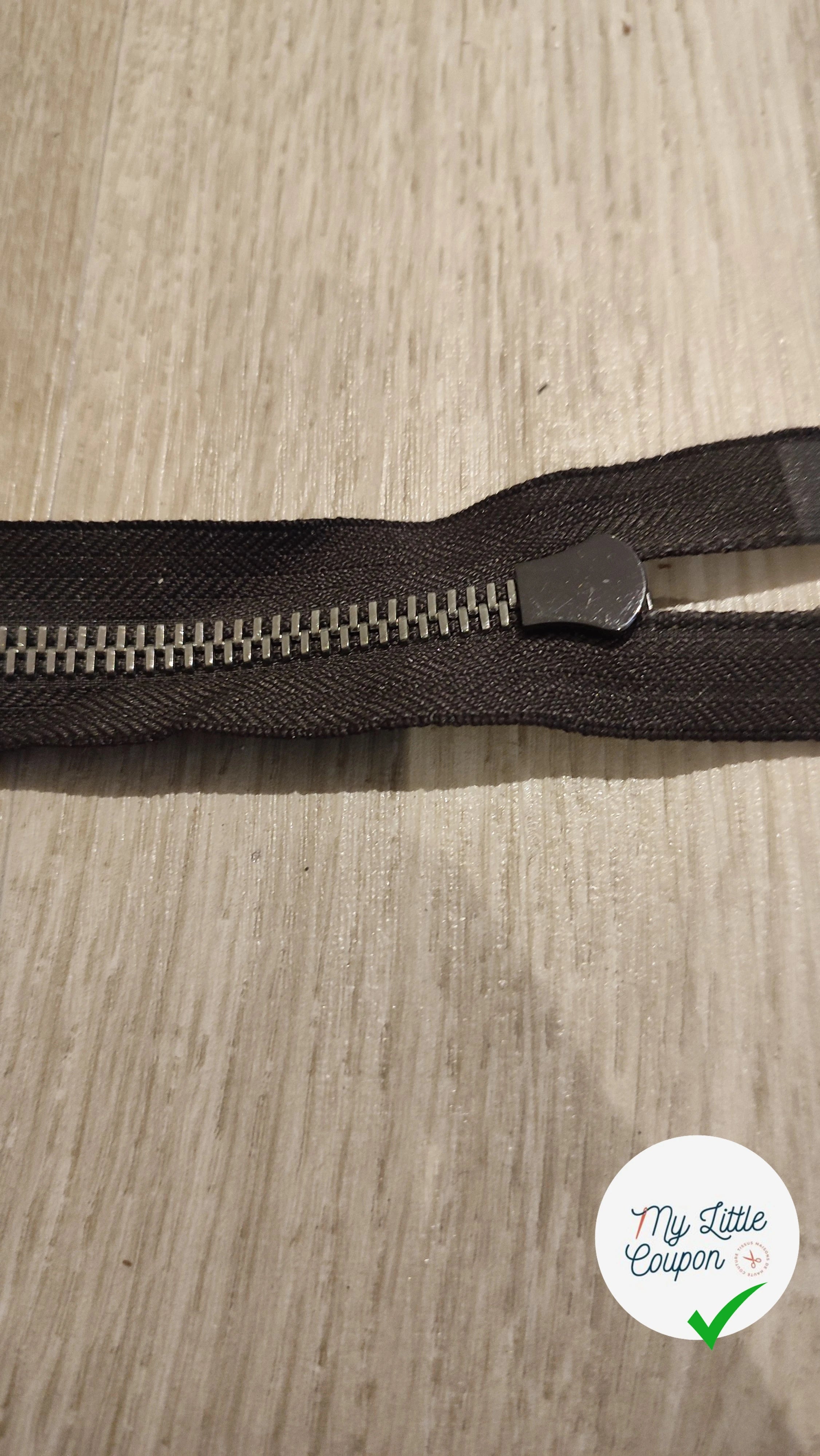 FERMETURE RIRI MÉTAL SÉPARABLE 60CM MARRON FONCÉ - My Little Coupon