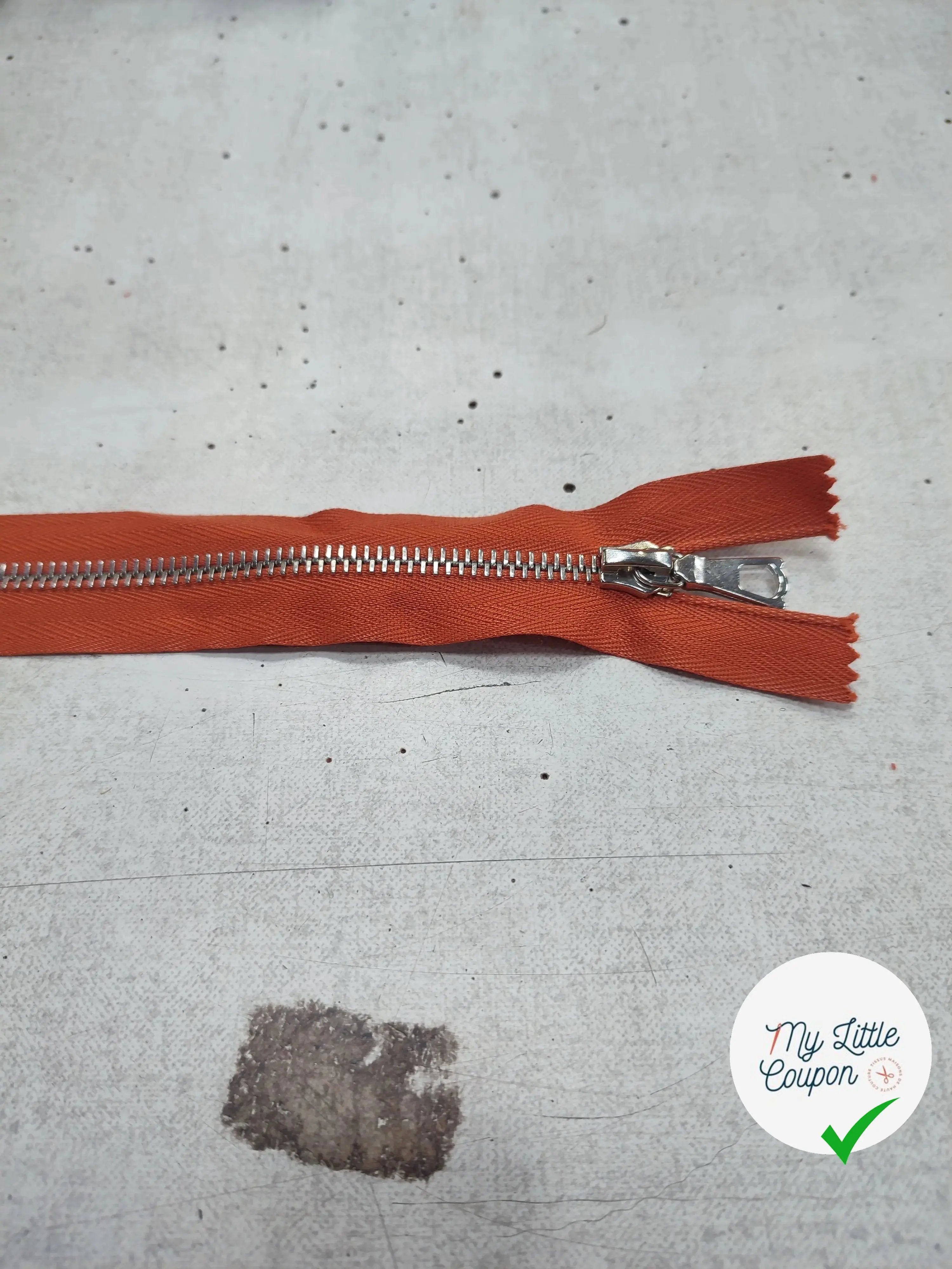 FERMETURE RIRI METAL SÉPARABLE 60CM ORANGE CITROUILLE M8 - My Little Coupon