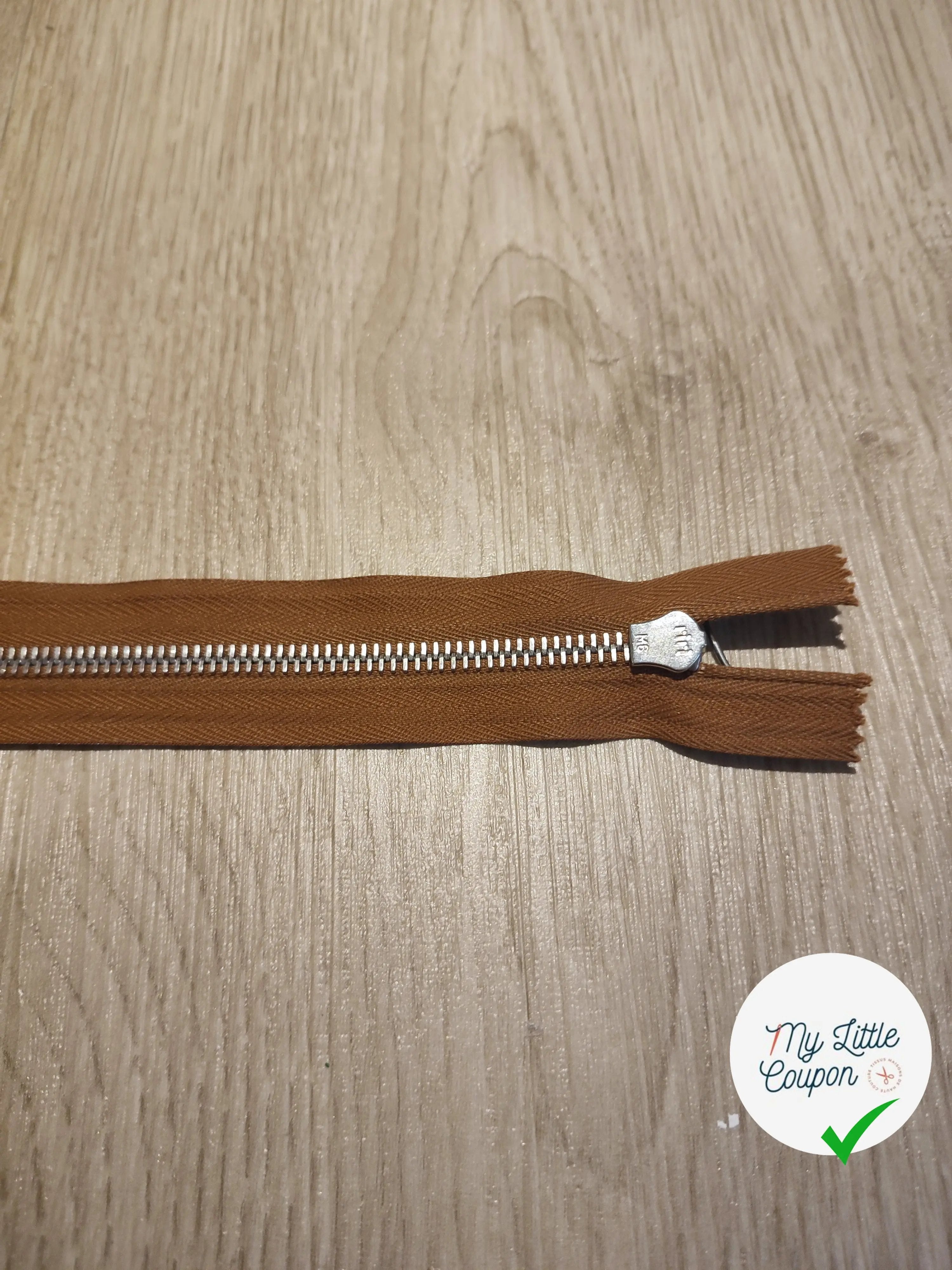 FERMETURE RIRI METAL SEPARABLE 70CM MARRON NOISETTE M6 - My Little Coupon