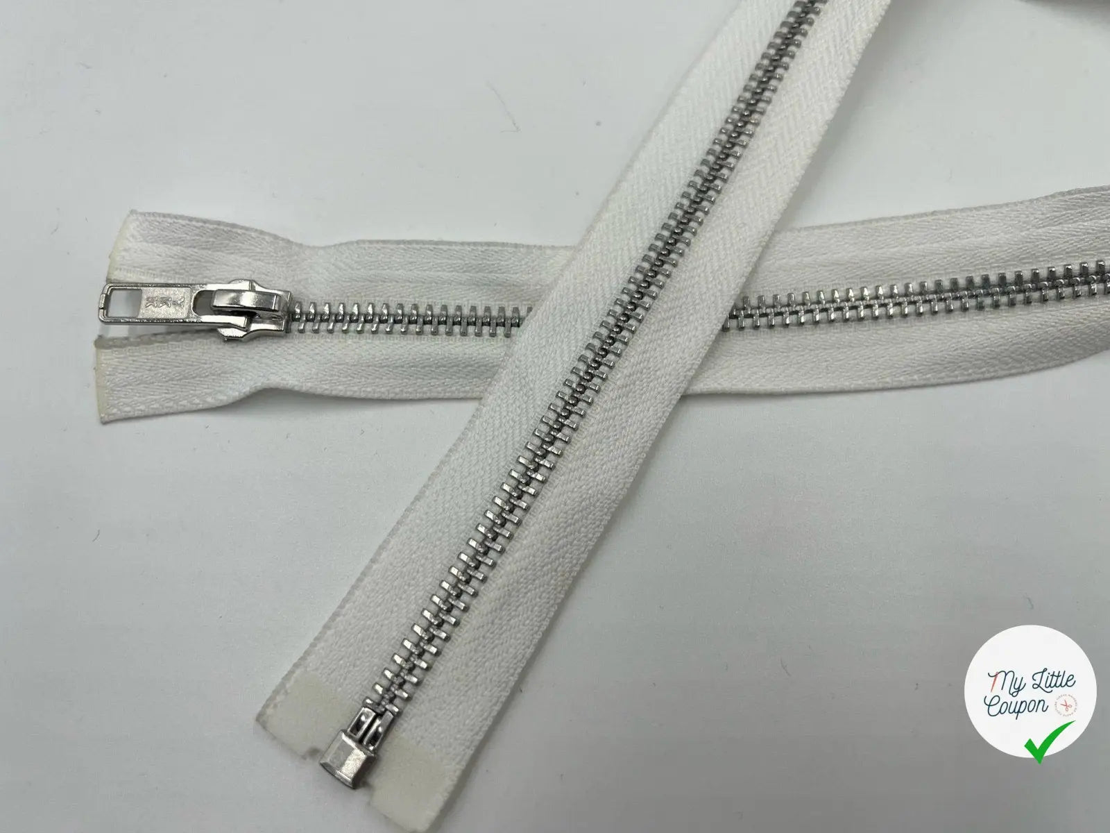 FERMETURE SÉPARABLE MÉTAL ARGENT COLORIS BLANC 55CM - My Little Coupon - tissu - coudre