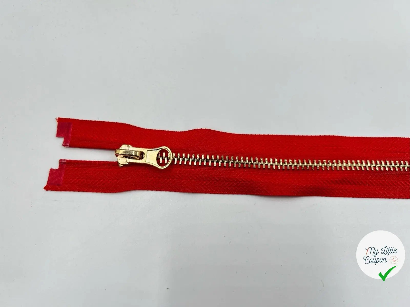 FERMETURE SÉPARABLE MÉTAL OR COLORIS ROUGE 70CM - My Little Coupon - tissu - coudre
