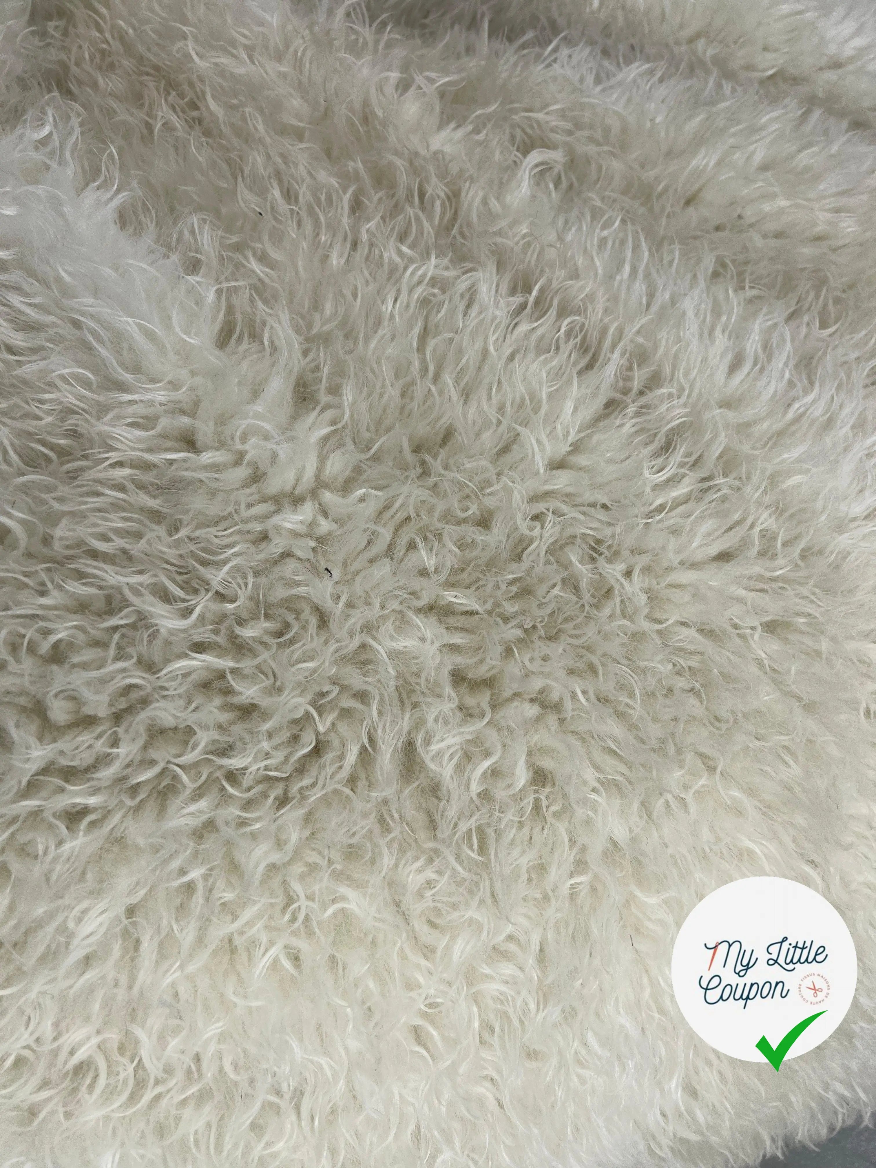 FOURRURE CANICHE POILS LONGS BLANC CASSÉ - My Little Coupon - tissu - coudre
