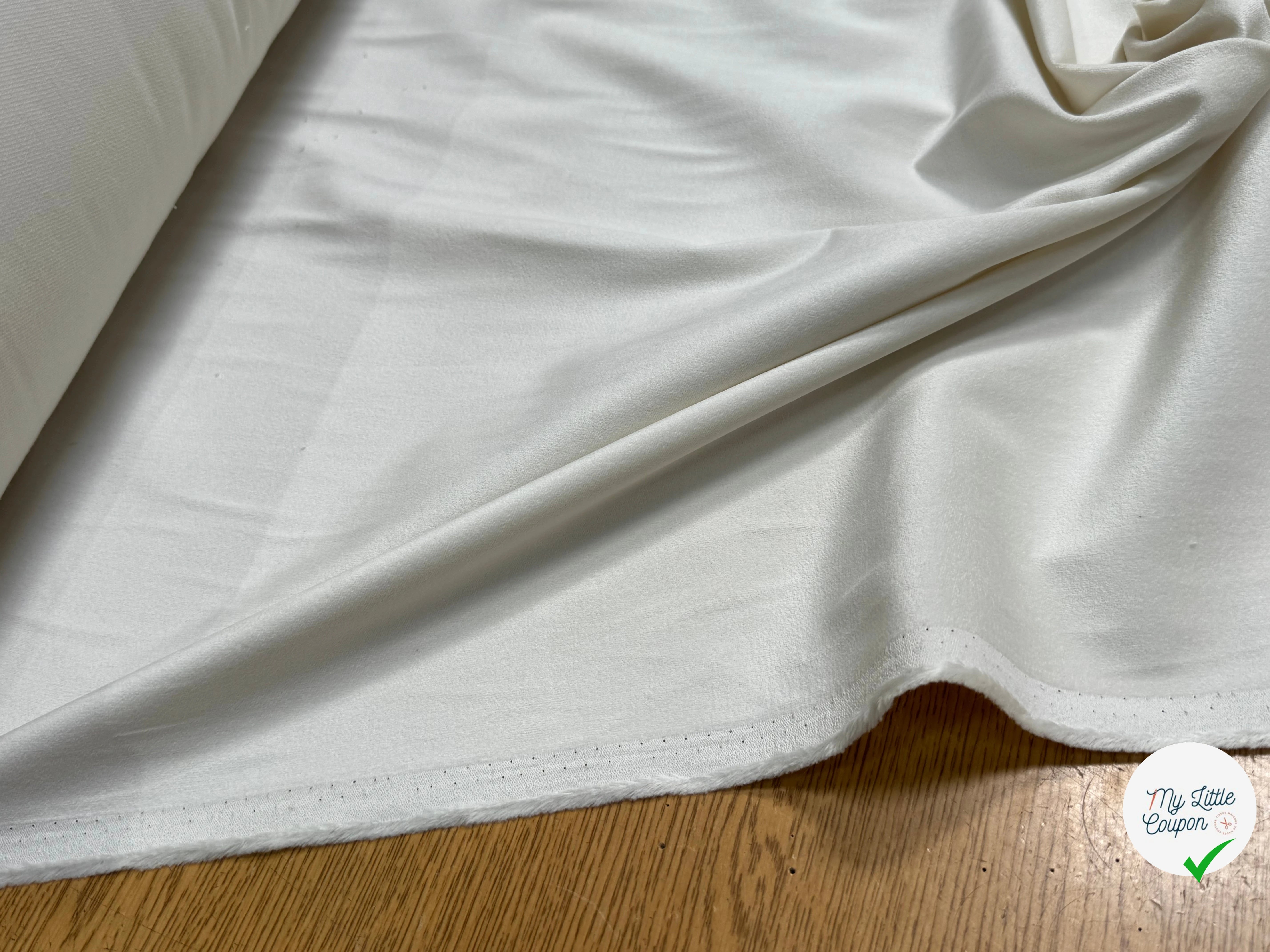 GABARDINE COTON GRATÉE ENVERS PEACHSKIN STRETCH BLANC CASSÉ - My Little Coupon
