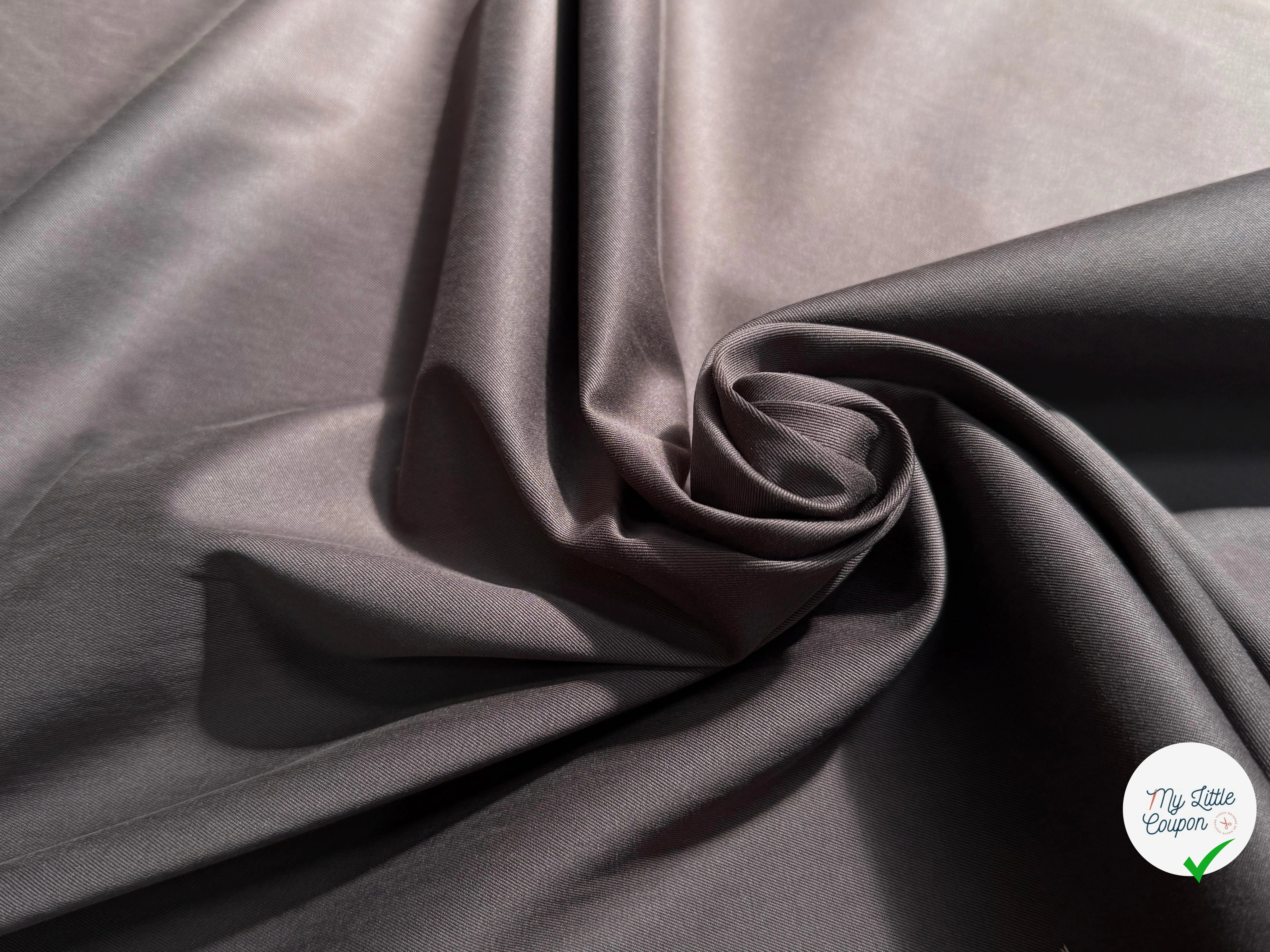 GABARDINE DE COTON FINE LÉGÈREMENT STRIÉE MARRON FONCÉ QUALITÉ COUTURE - My Little Coupon