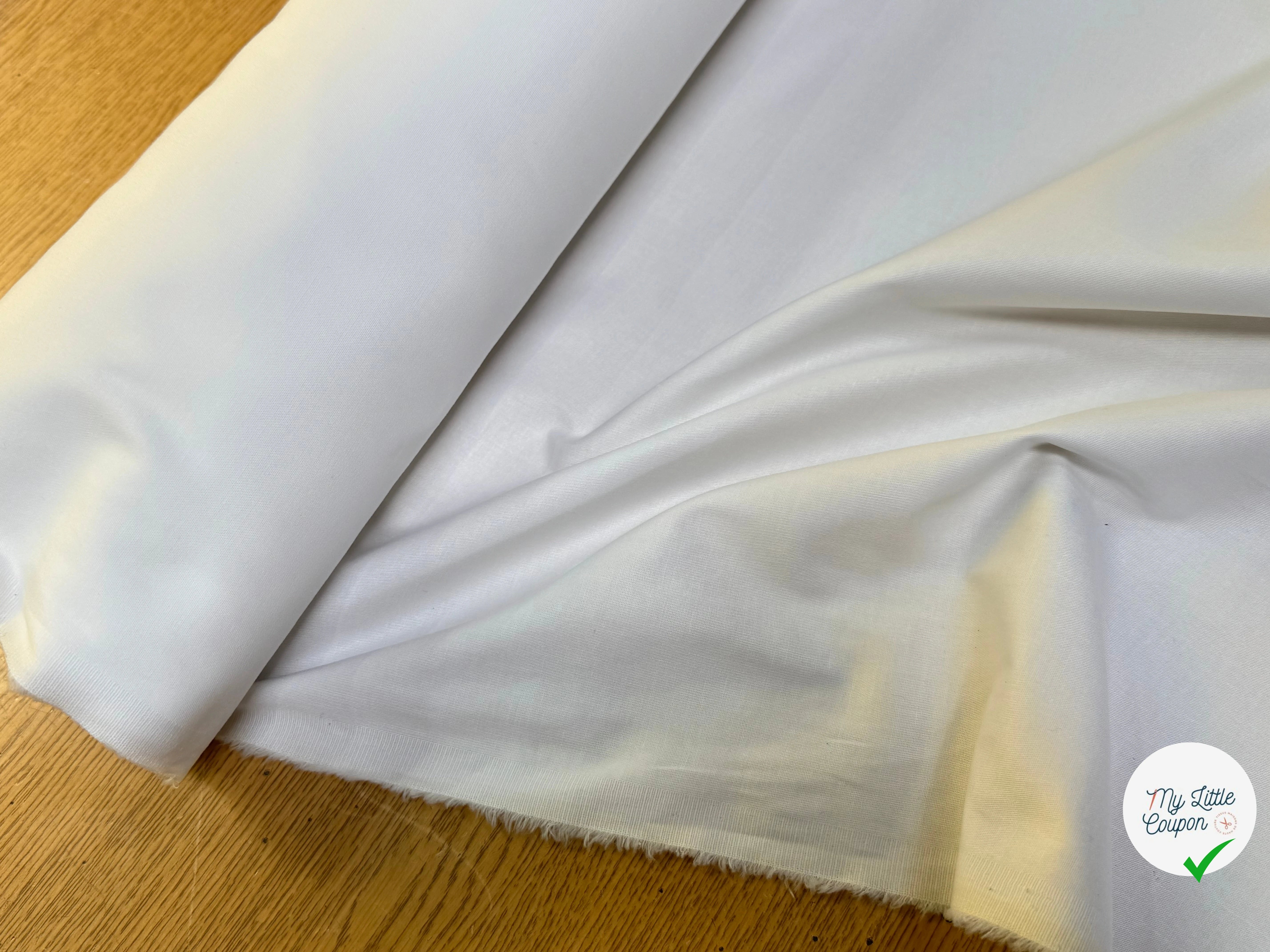 GABARDINE DE COTON FINE STRETCH FINEMENT SERGÉE BLANC 240 - My Little Coupon
