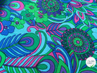 GABARDINE DE COTON STRIÉE MOTIF GROSSES FLEURS VERT BLEU ROSE 90CM - My Little Coupon