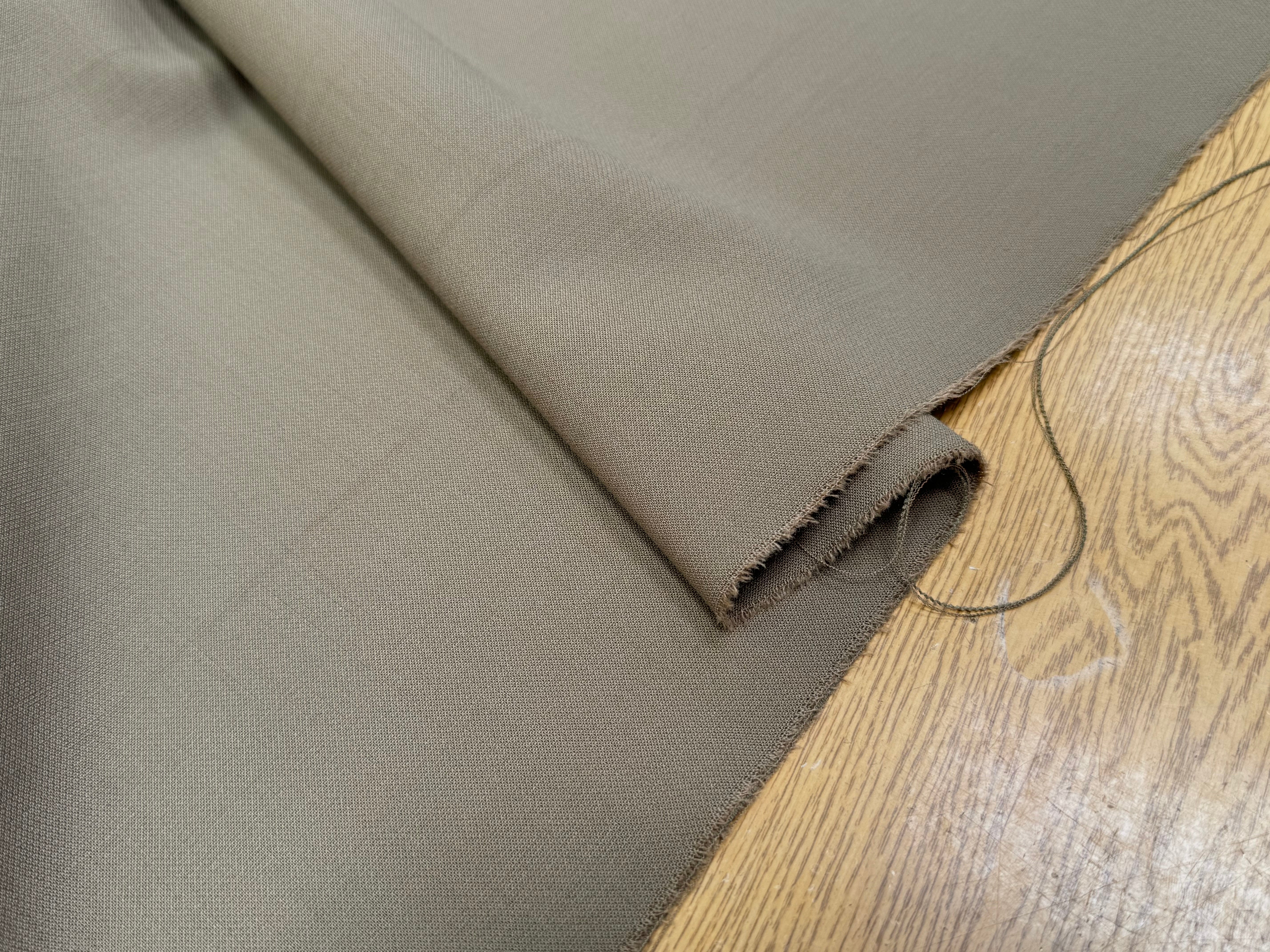 GABARDINE DE LAINE STRETCH TAUPE KAKI 80% LAINE TRÈS BELLE TENUE - My Little Coupon