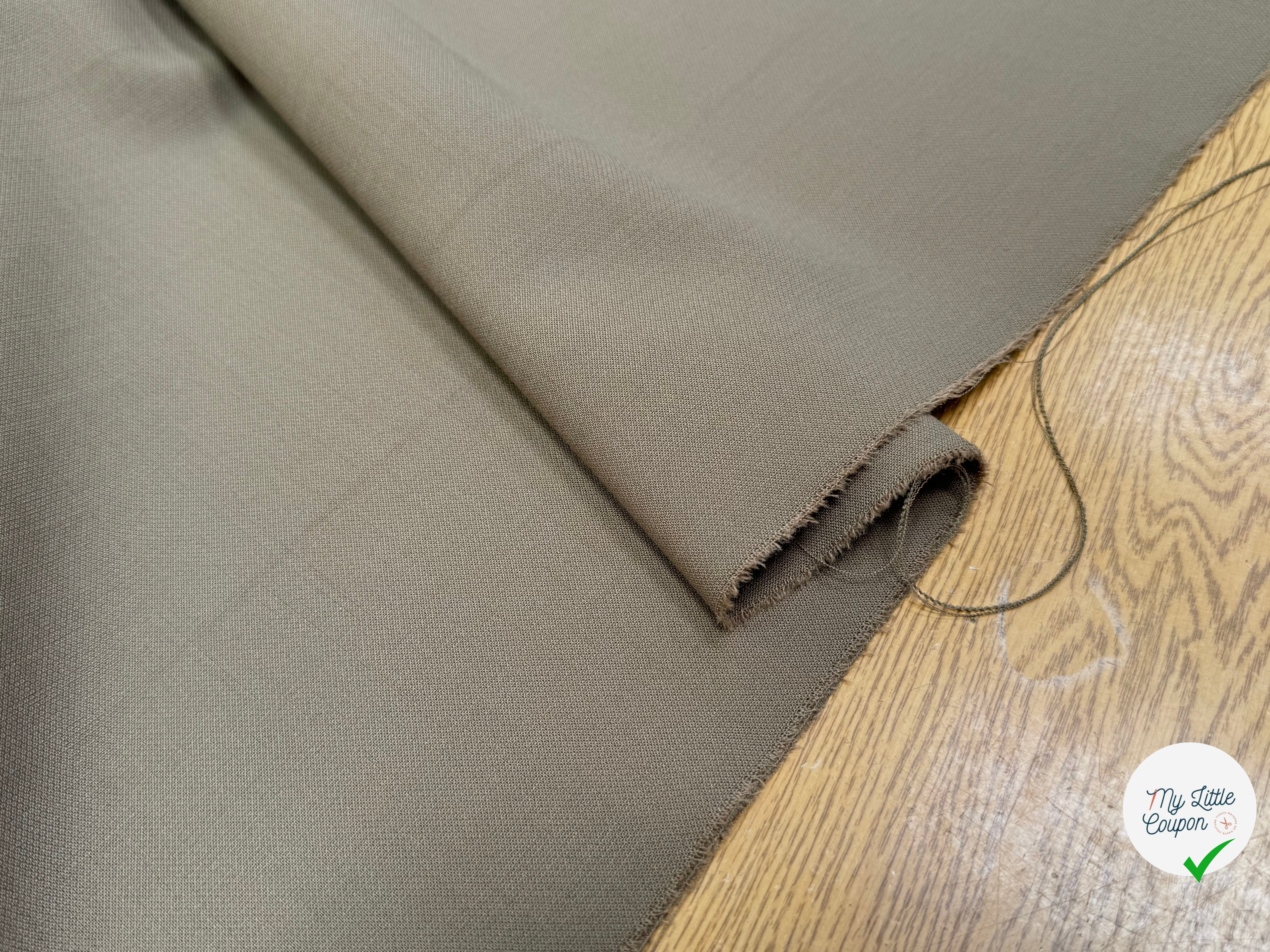 GABARDINE DE LAINE STRETCH TAUPE KAKI 80% LAINE TRÈS BELLE TENUE - My Little Coupon