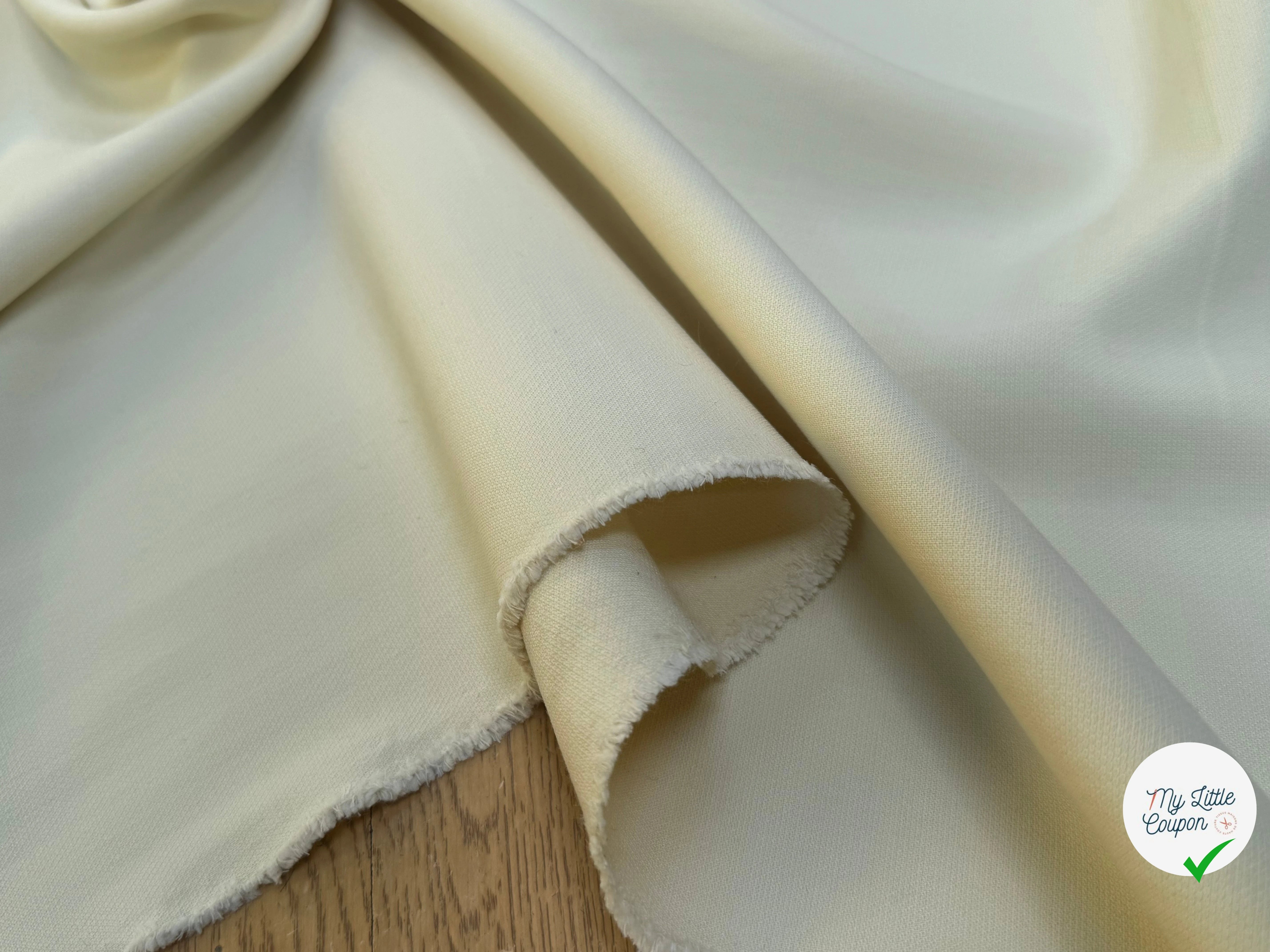 GABARDINE DE LAINE STRETCH VANILLE 80% LAINE TRÈS BELLE TENUE - My Little Coupon
