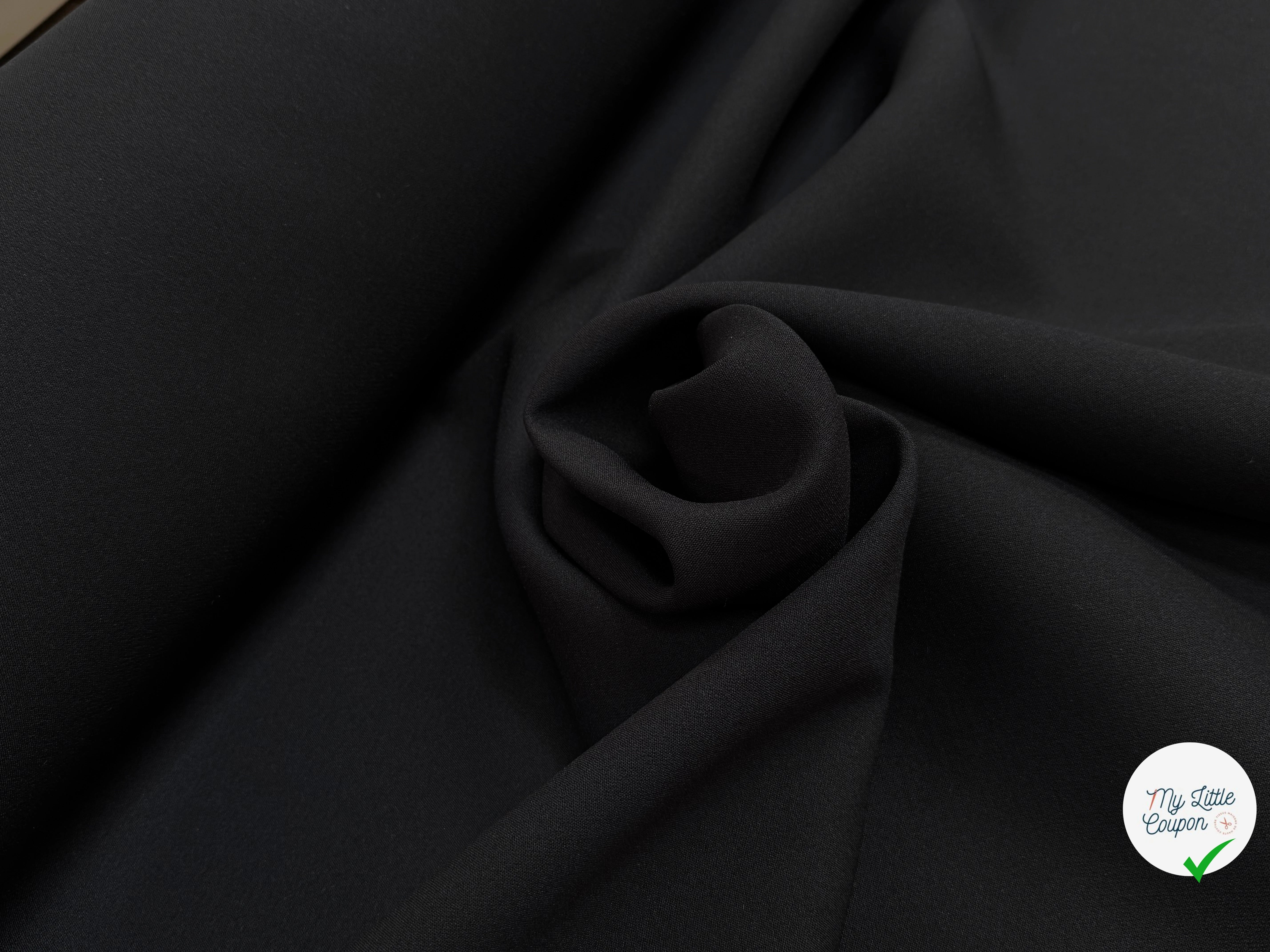 GABARDINE DOUBLE ÉTOFFE TRÈS LÉGÈREMENT SATINÉE NOIR STRETCH - My Little Coupon