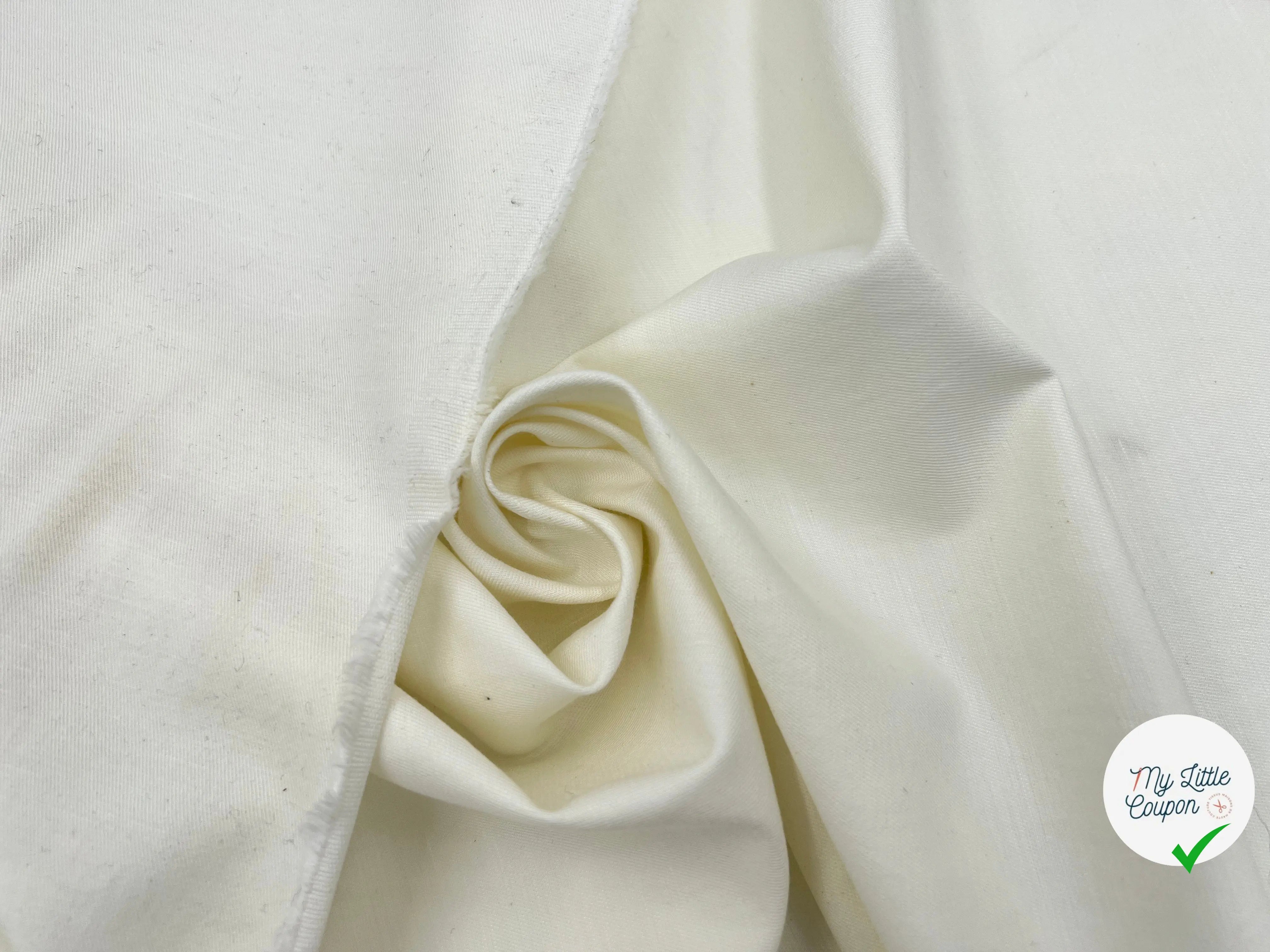 GABARDINE FINE BLANC CASSÉ D'ÉTÉ COMPOSITION SOPHISTIQUÉE - My Little Coupon - tissu - coudre