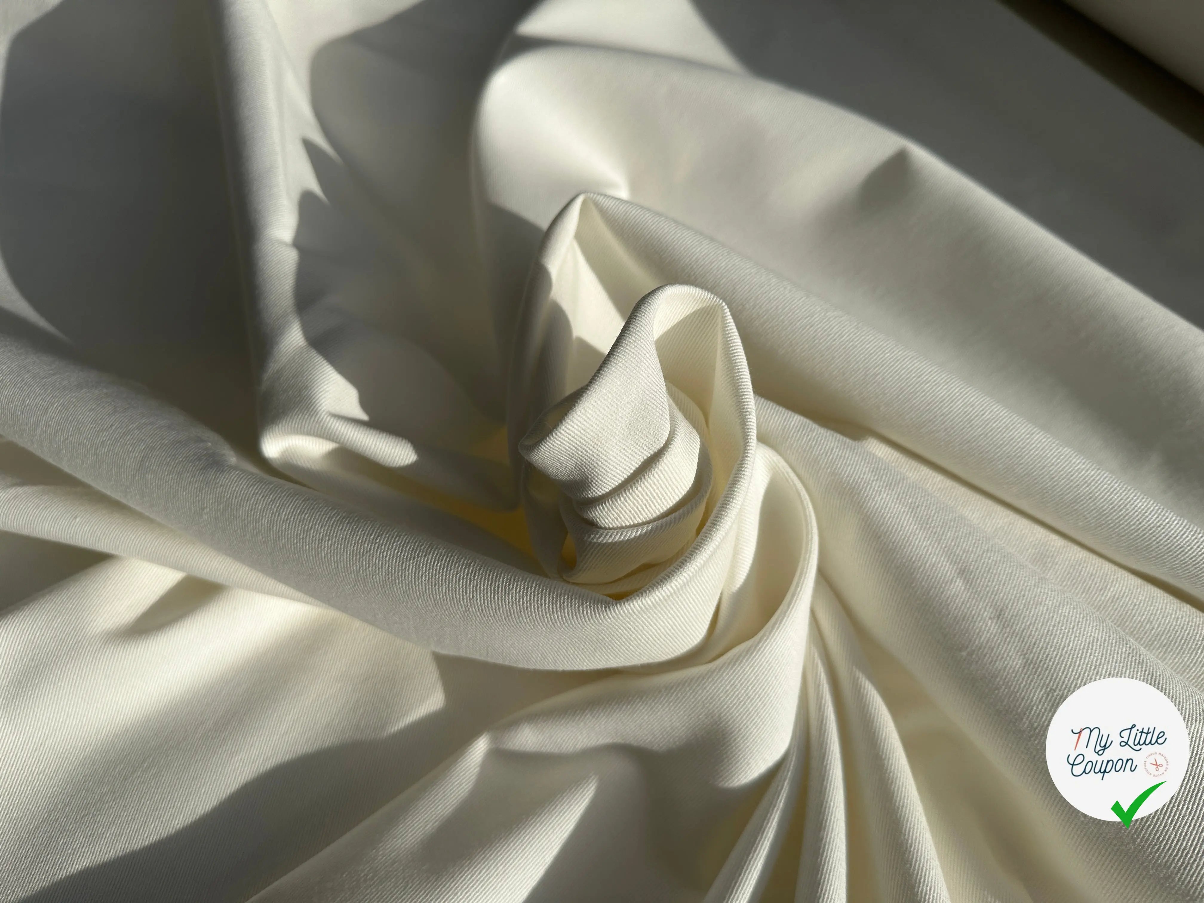 GABARDINE FINE DE COTON BLANC CASSÉ MLC INTERN