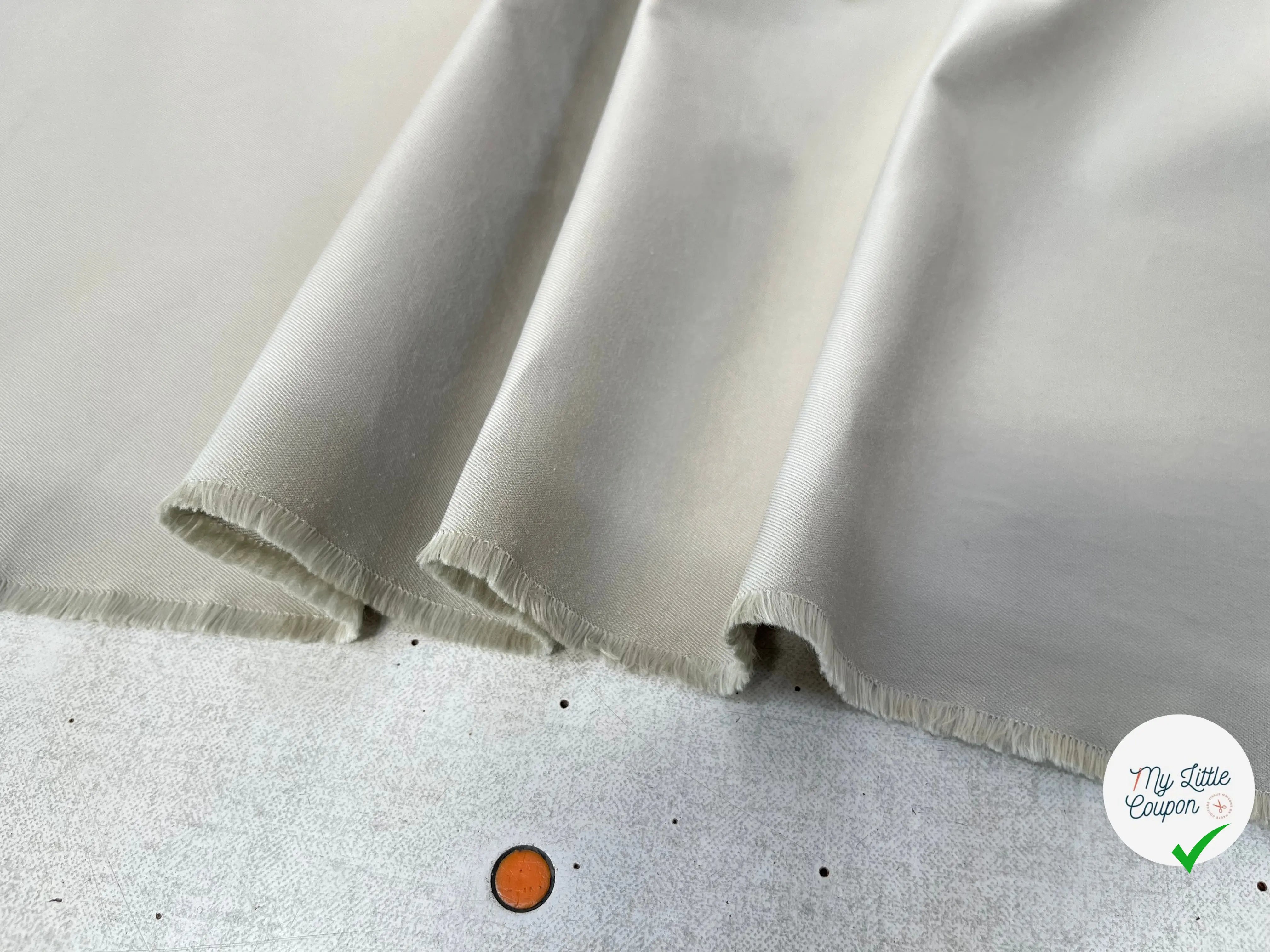 GABARDINE FINEMENT SERGÉE HUITRE - My Little Coupon