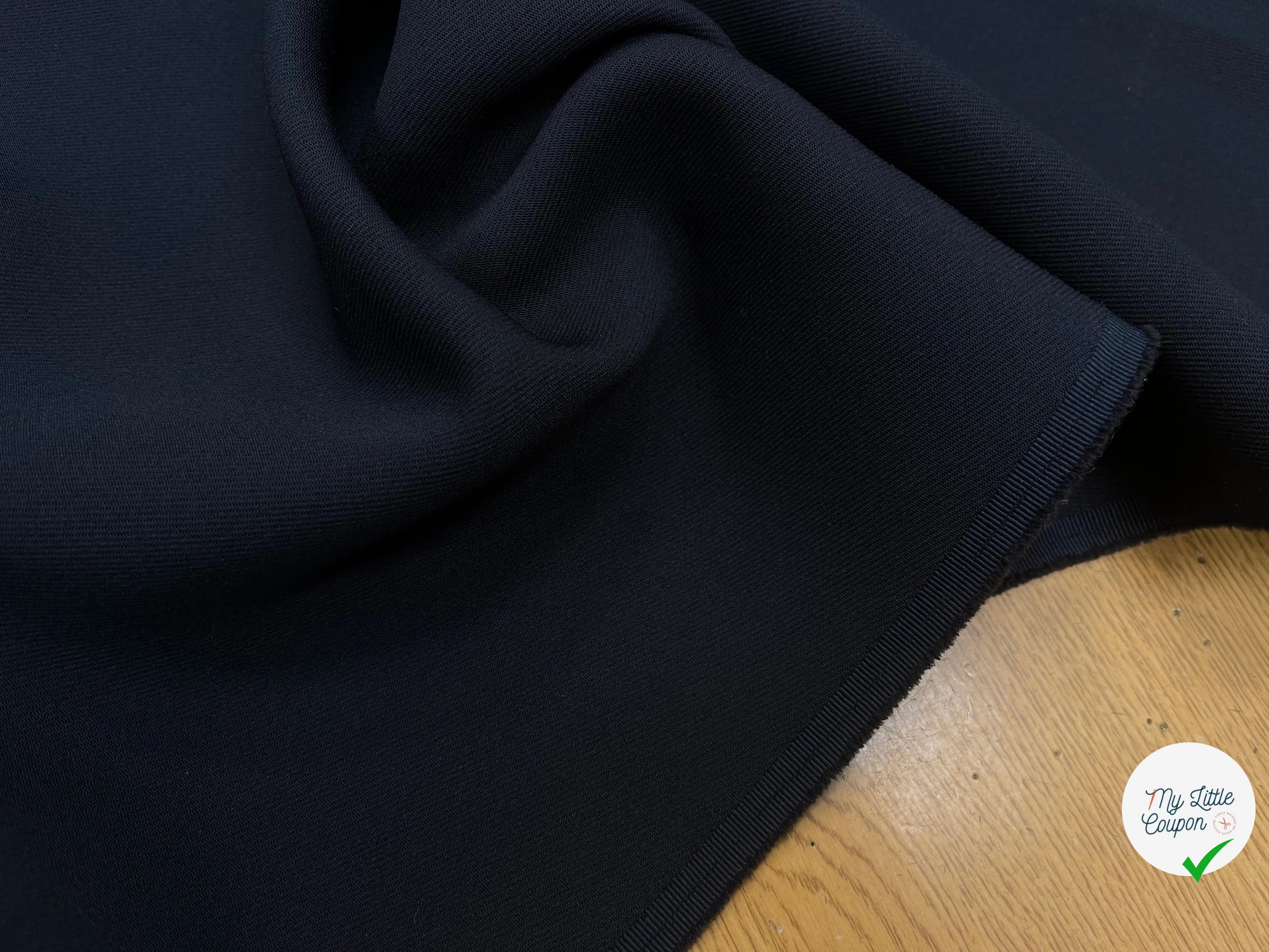 GABARDINE LEGÈREMENT STRIÉE SOUPLE POLYESTER NAVY 130CM - My Little Coupon