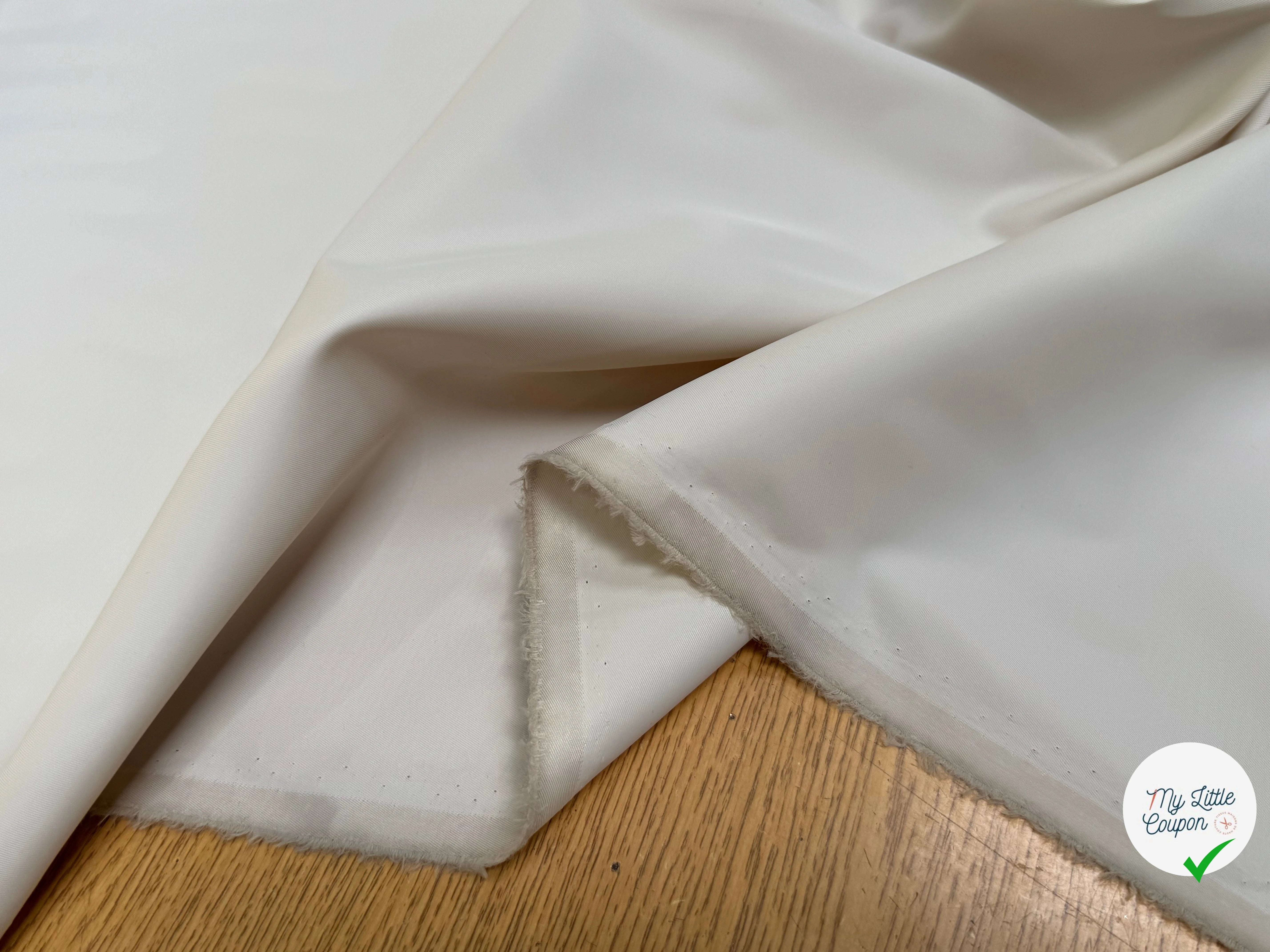 GABARDINE LOURDE STRIÉE DIRTY WHITE - My Little Coupon