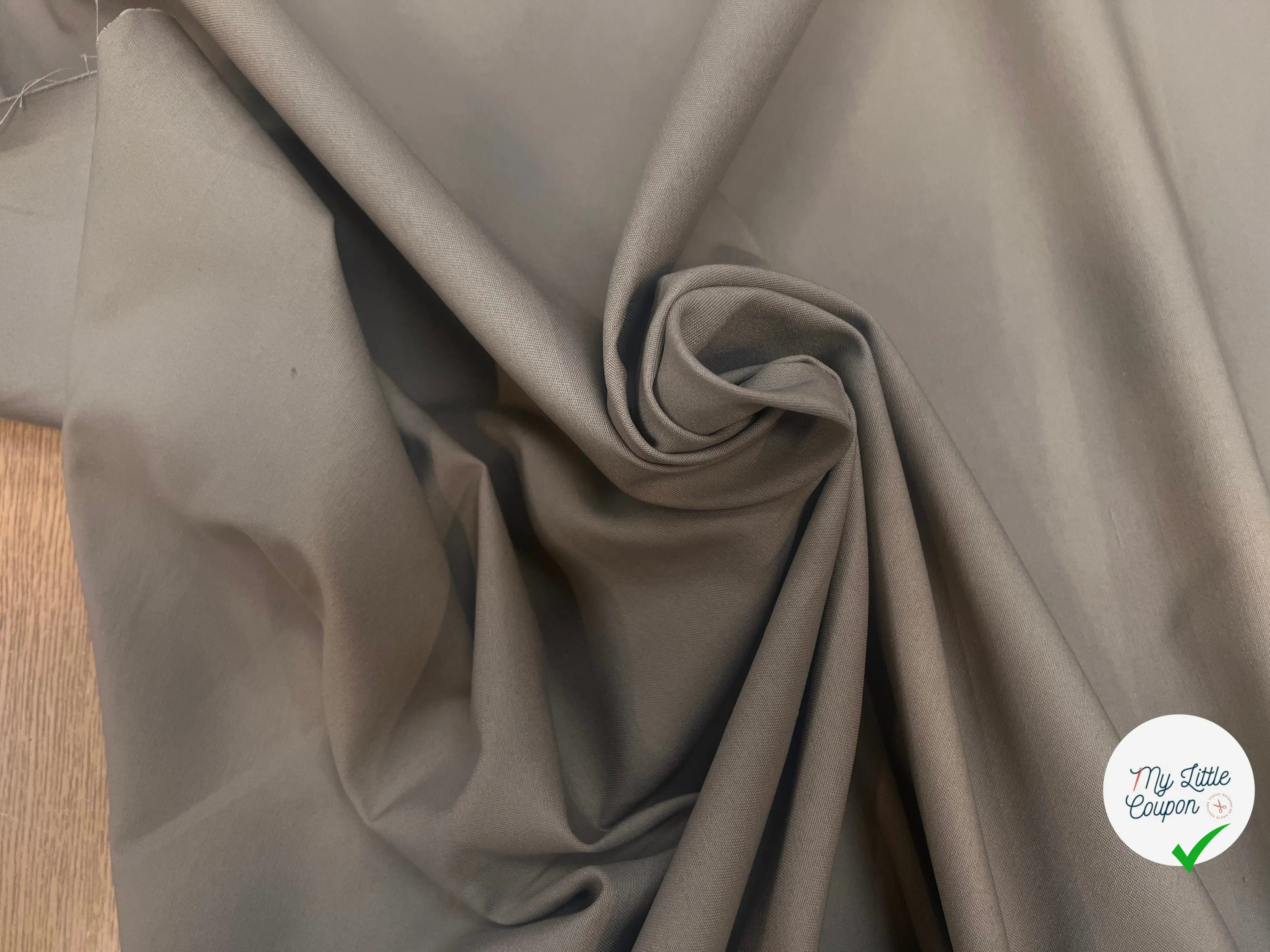 GABARDINE POLYESTER BEIGE FONCÉ CANON JAPON - My Little Coupon