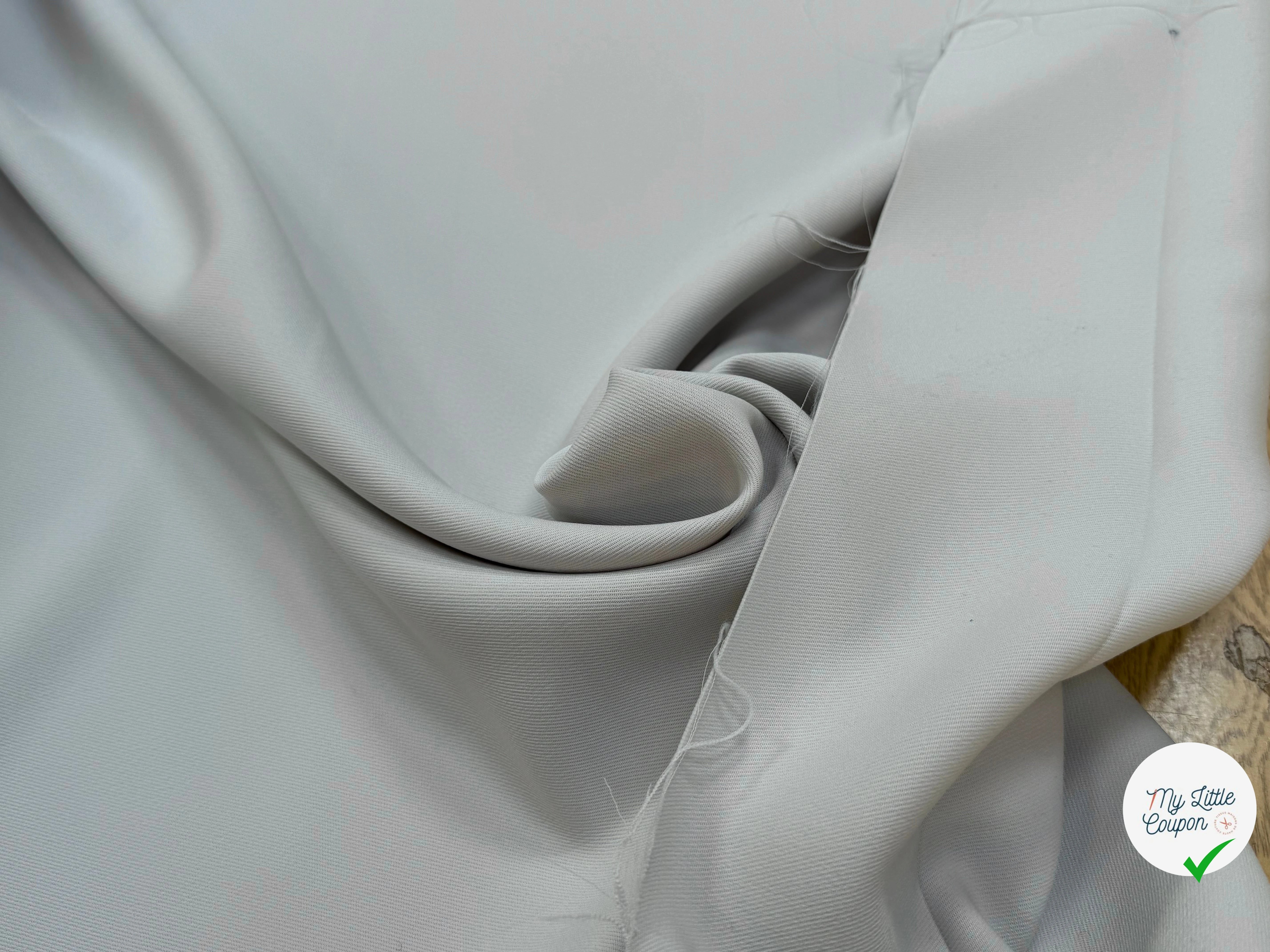 GABARDINE SOUPLE SERGÉE STRETCH BEAU TOMBÉ SABLE - My Little Coupon