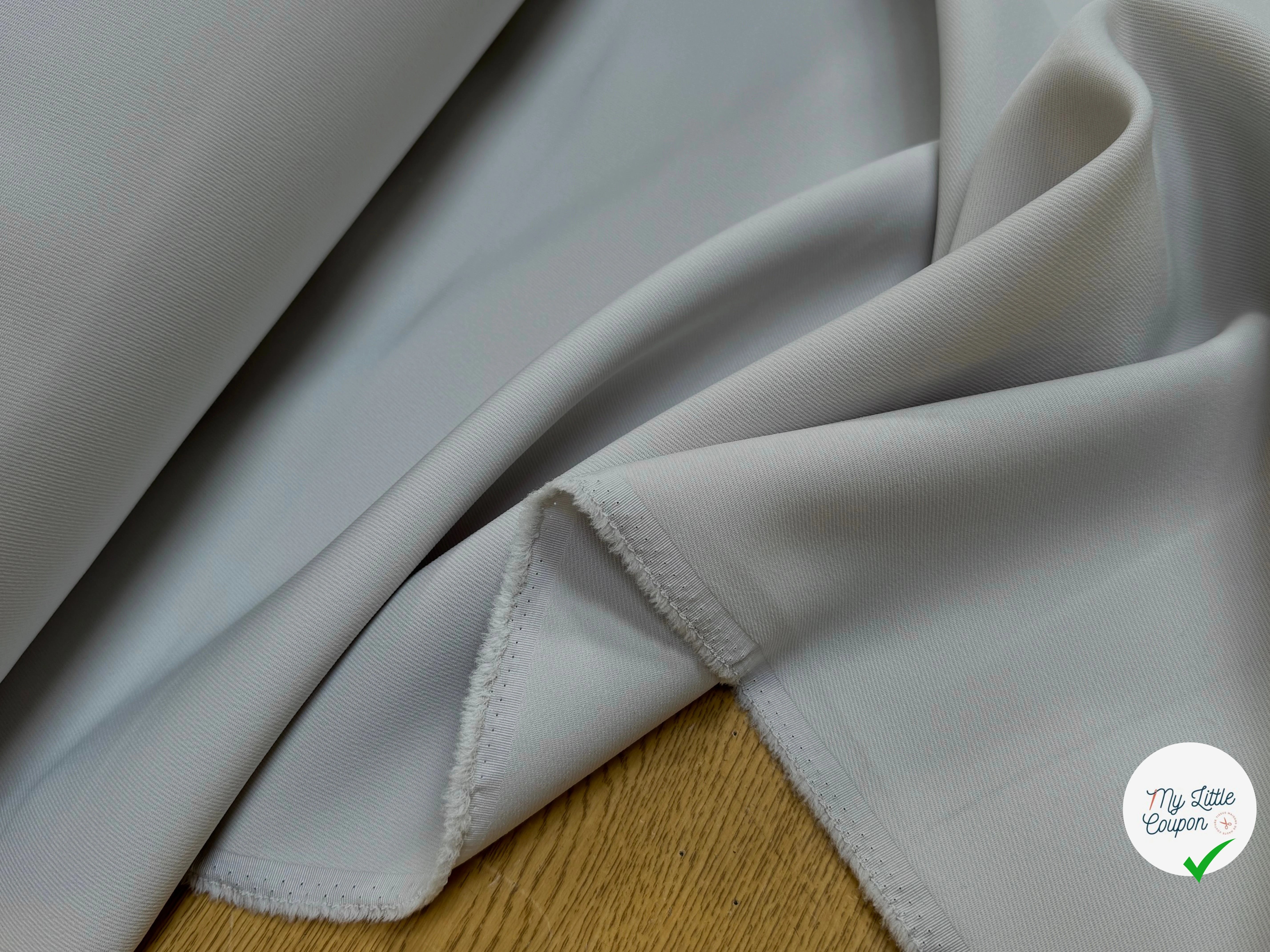 GABARDINE SOUPLE SERGÉE STRETCH BEAU TOMBÉ SABLE - My Little Coupon