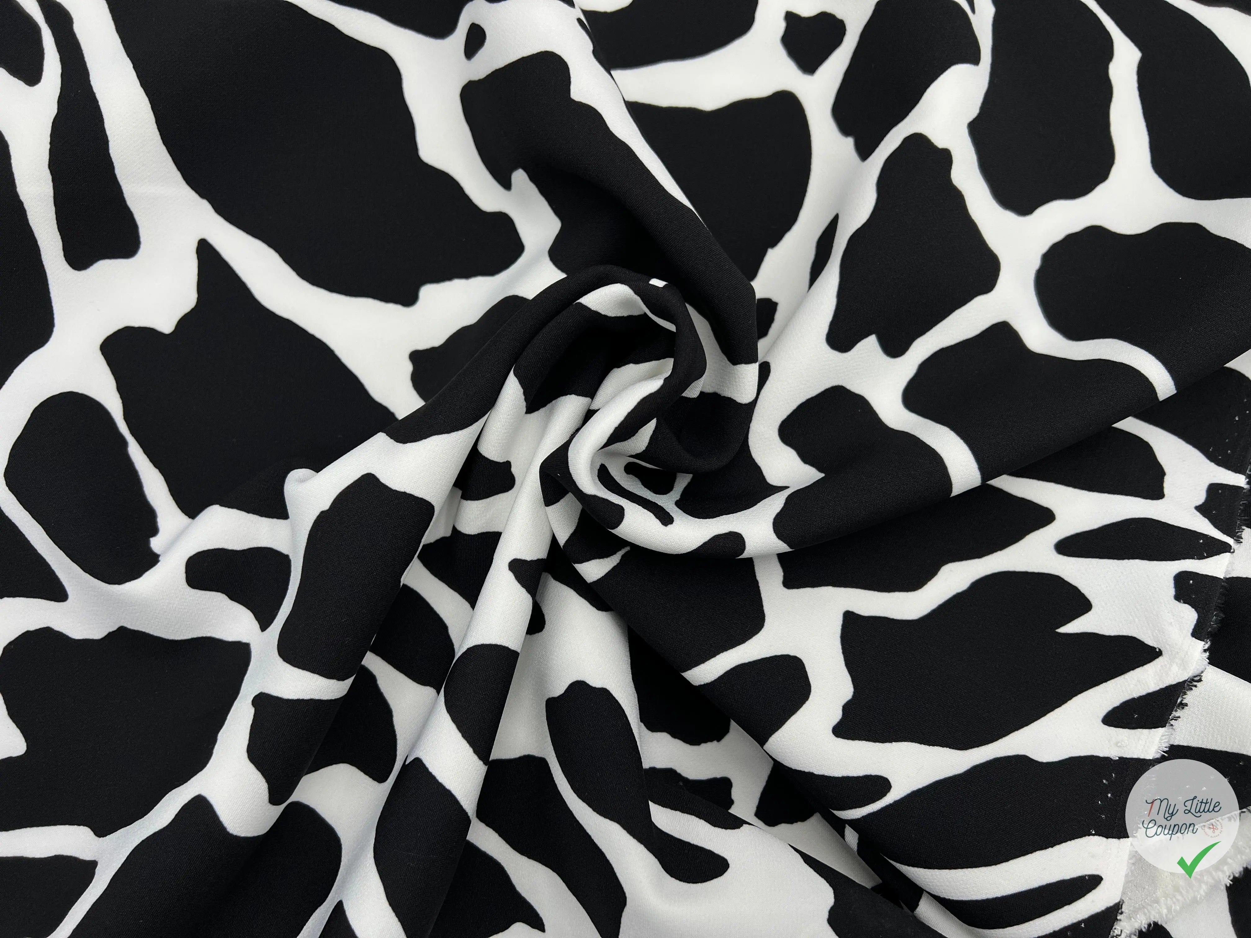 GABARDINE STRETCH QUALITÉ COUTURE IMPRIMÉ GIRAFE - My Little Coupon - tissu - coudre