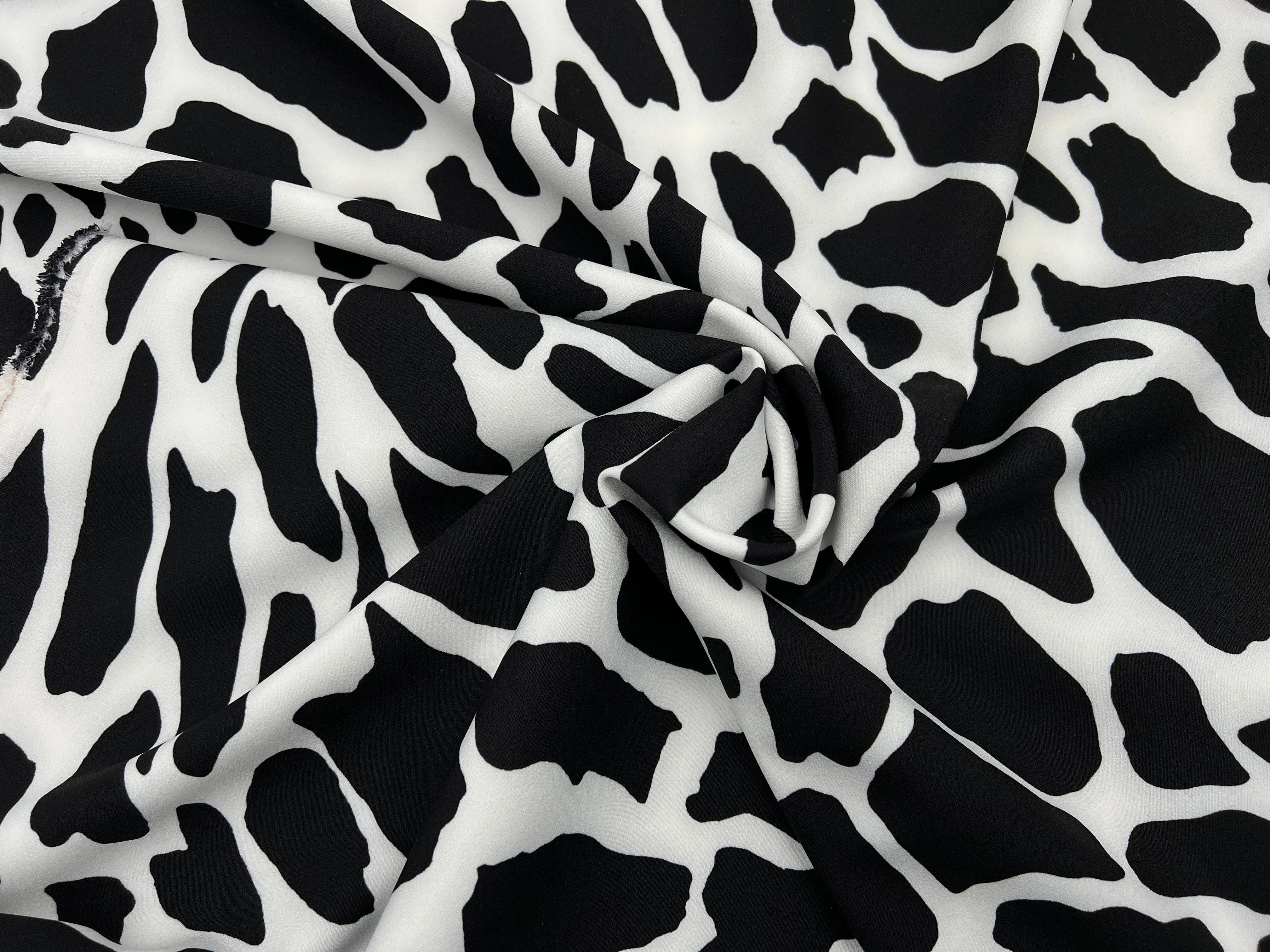 GABARDINE STRETCH QUALITÉ COUTURE IMPRIMÉ GIRAFE - My Little Coupon - tissu - coudre