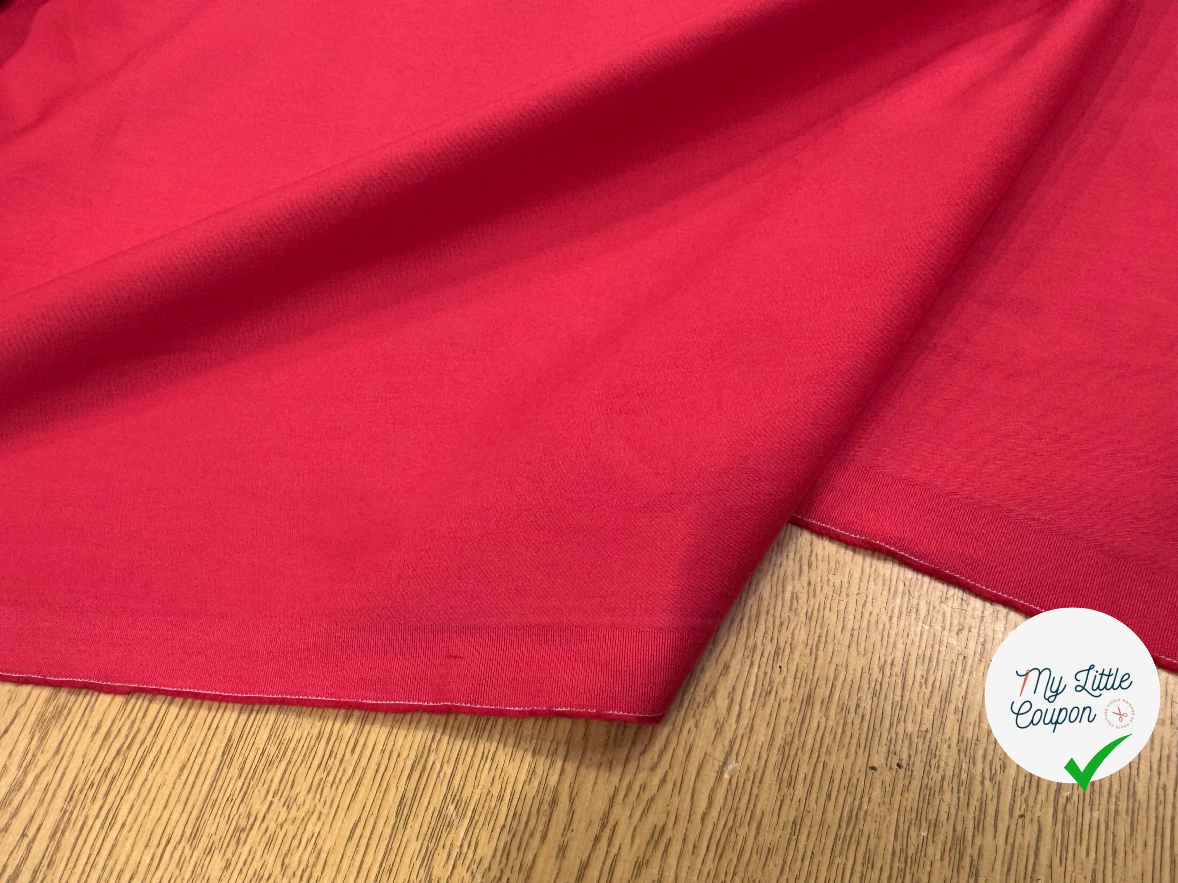 GABRDINE DE COTON ULTRA STRETCH LÉGÈREMENT STRIÉE ROUGE PAMPLEMOUSSE - My Little Coupon