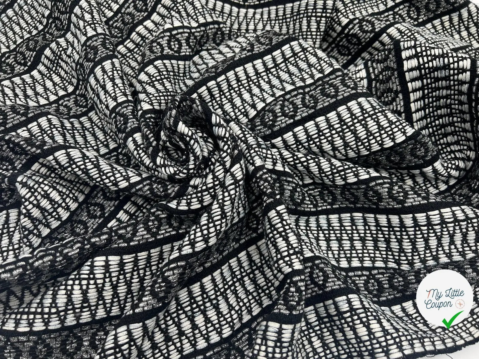 JACQUARD CHENILLE DEFILÉ LOSANGES & REGARDS - My Little Coupon - tissu - coudre