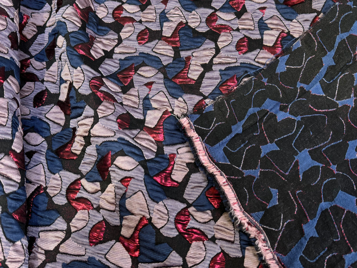 JACQUARD CLOQUÉ MOTIF ABSTRAIT MULTICOLORE - My Little Coupon