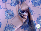 JACQUARD LISSE MOTIFS FLORAUX BLEUS FOND VIEUX ROSE - My Little Coupon