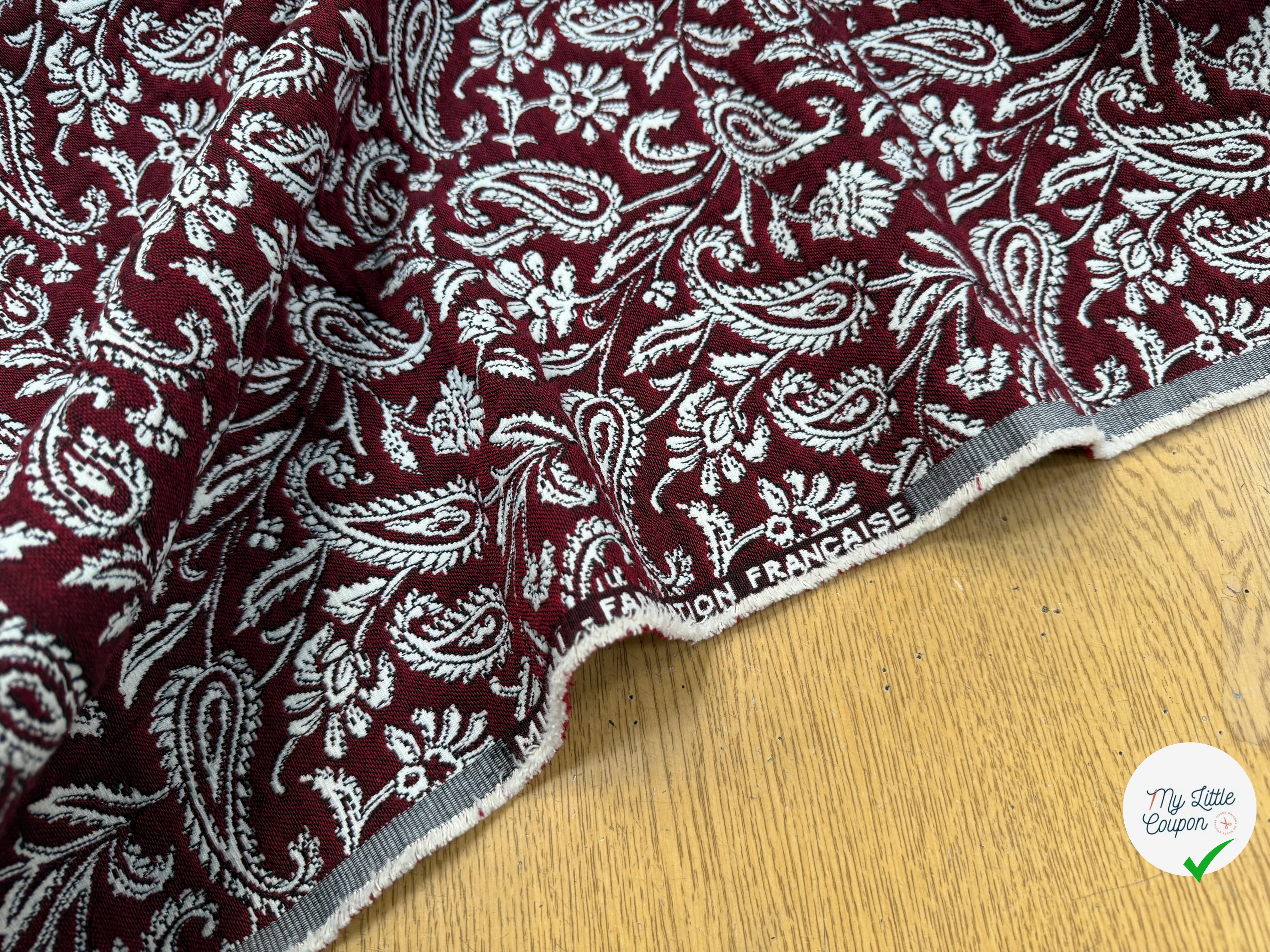 JACQUARD MUMBAI ALLOVER BORDEAUX 140 CM - My Little Coupon