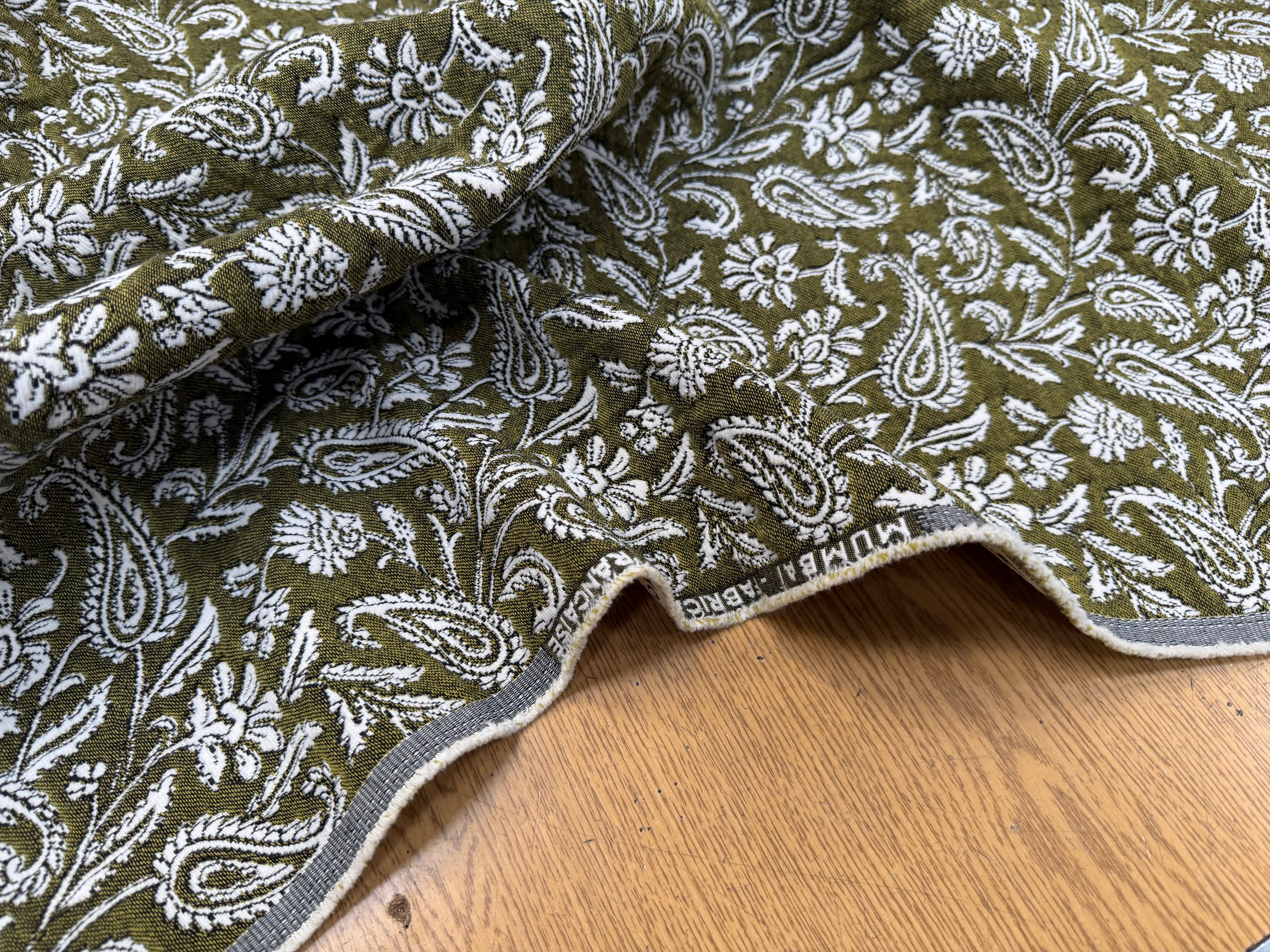 JACQUARD MUMBAI ALLOVER KAKI 140 CM - My Little Coupon