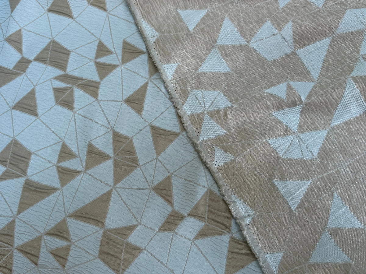 JACQUARD POLYVISCOSE CLOQUÉ MOTIFS GÉOMÉTRIQUES BLANC CASSÉ ET BLEU CIEL VERT D'EAU - My Little Coupon