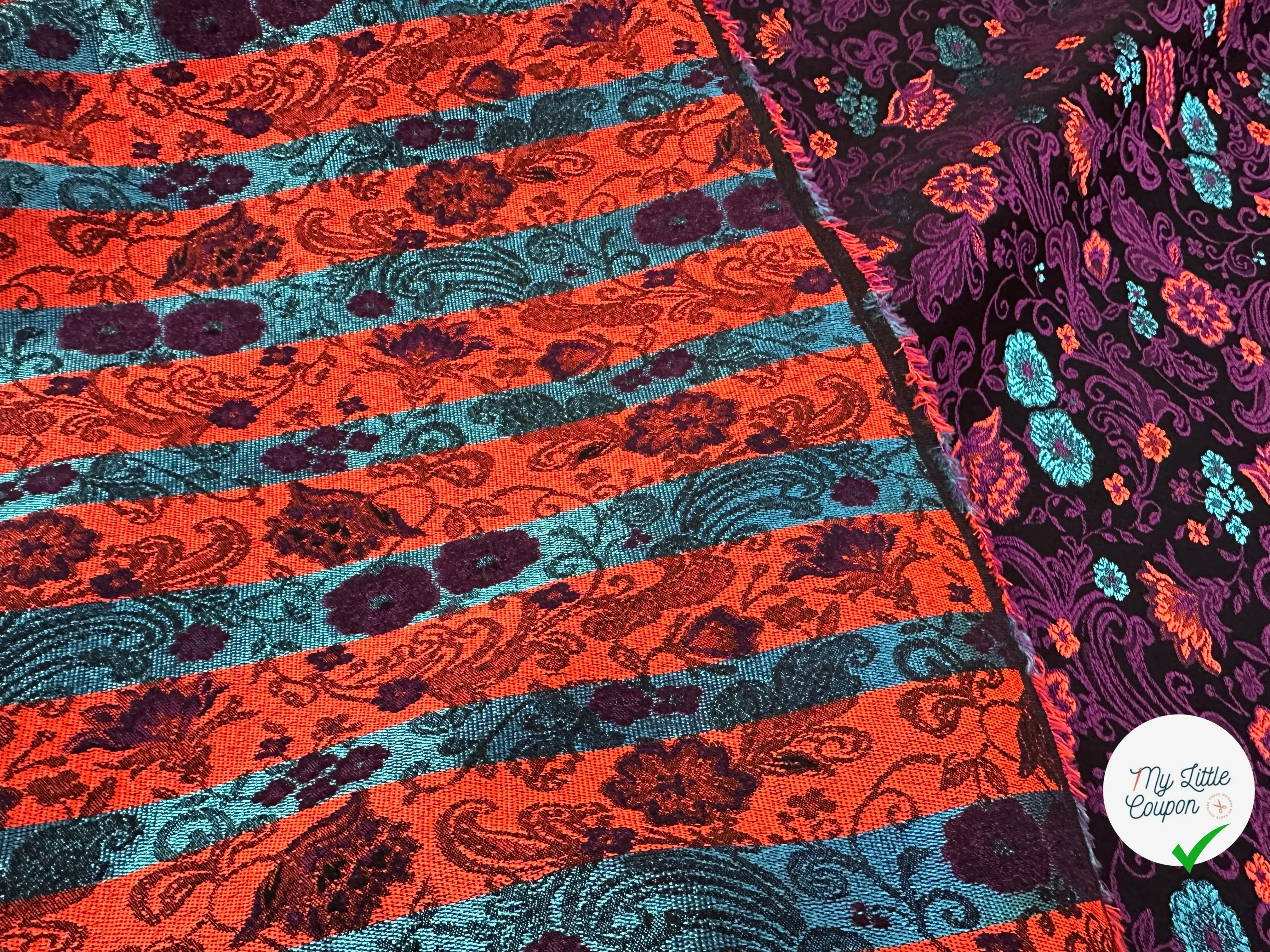 JACQUARD REVERSIBLE RAYURES ORANGE ET BLEU ET FLEURS - My Little Coupon