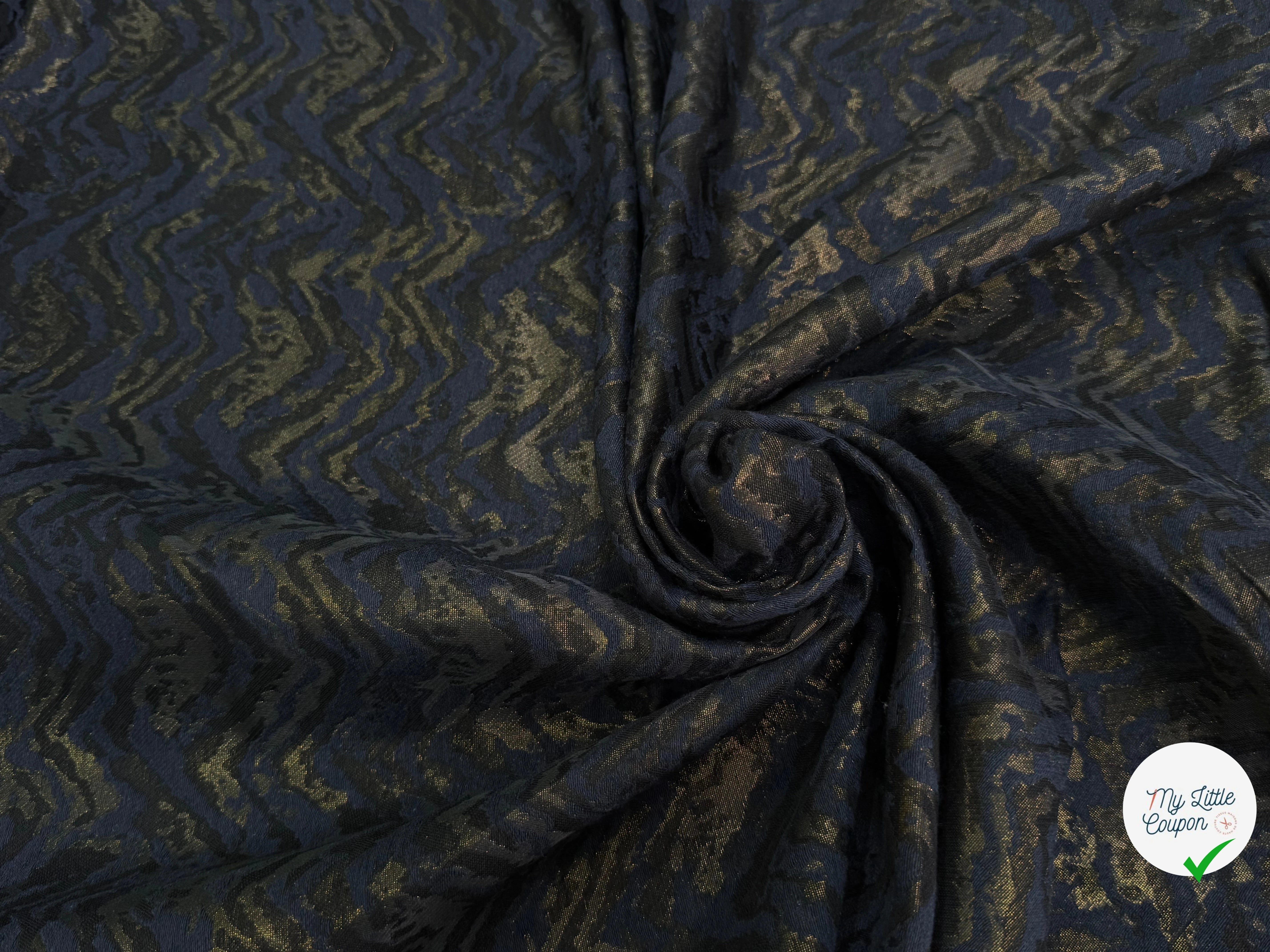 JACQUARD SATINÉ MÉTALLISÉ ZIGZAG SERPENTIN OR ET MARINE ULTRA BEAU - My Little Coupon