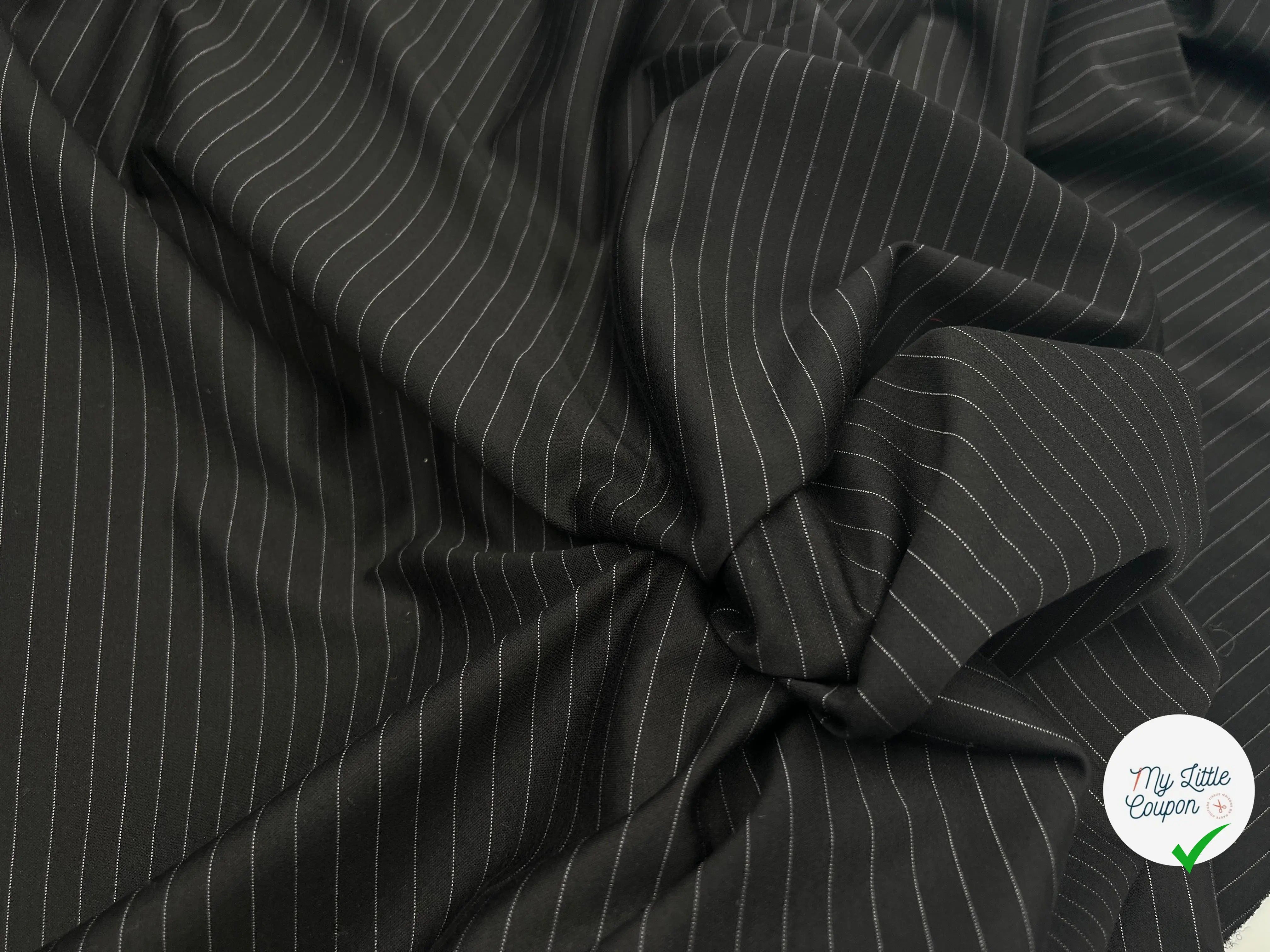 PETIT JERSEY FINES RAYURES FOND NOIR - My Little Coupon - tissu - coudre